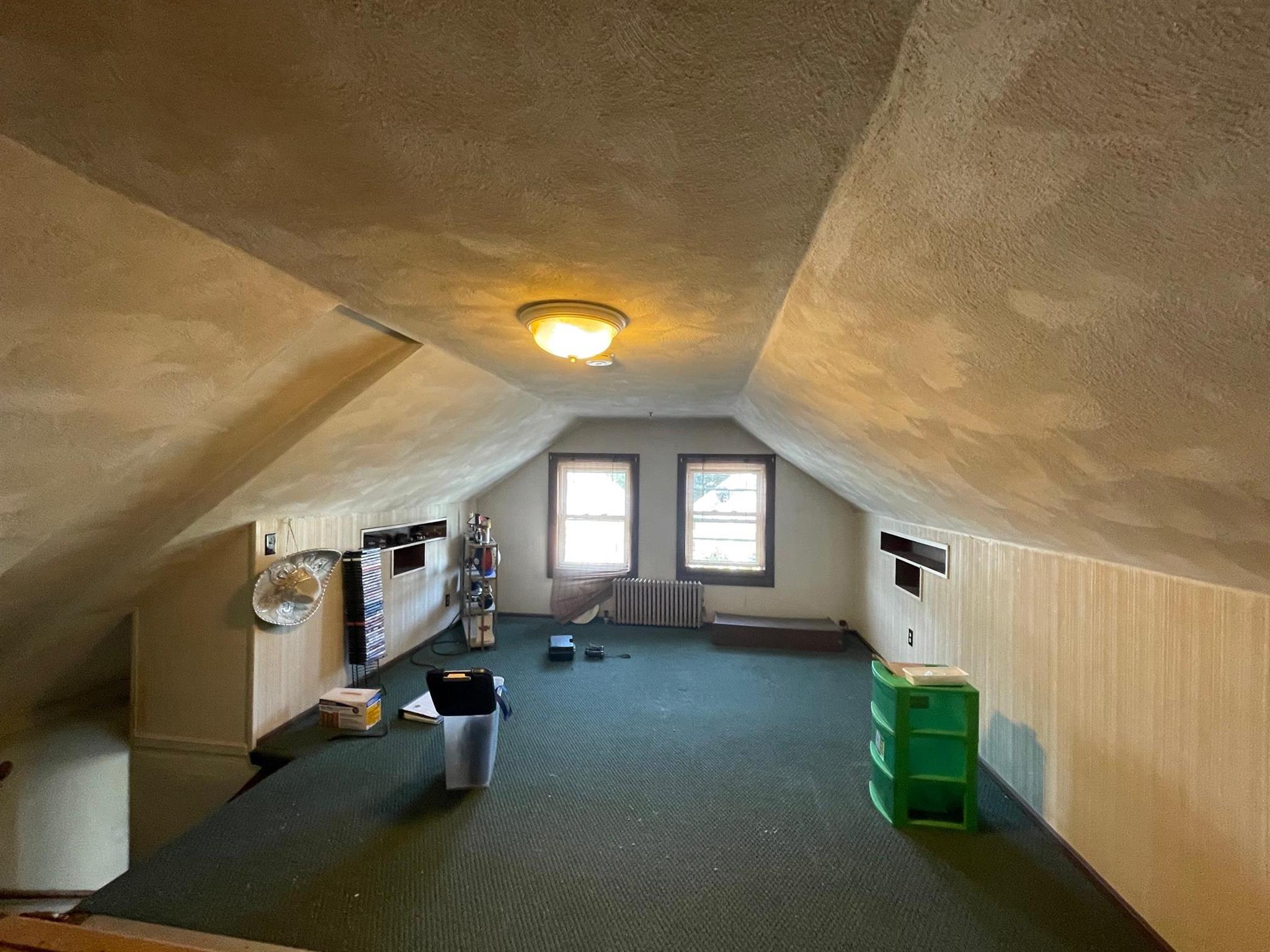 3 bed, 1 bath apartment for rent at 15 Irvington Rd Unit 1, Teele Square — photo 6 of 15