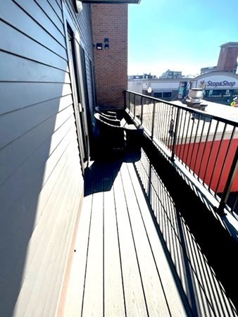 728 E Broadway, Boston