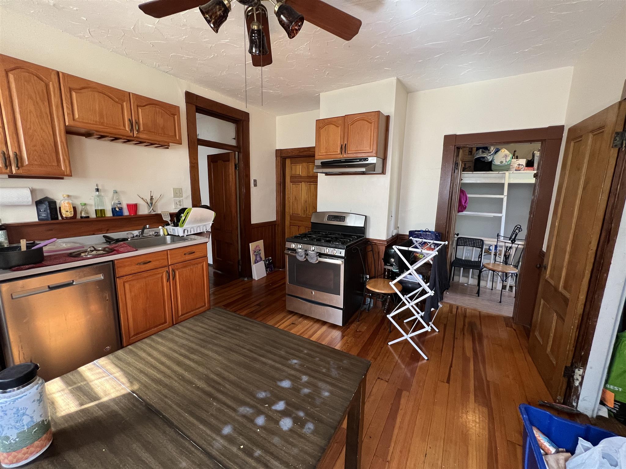 3 bed, 1 bath apartment for rent at 507 Green St Unit 2A, Central Square