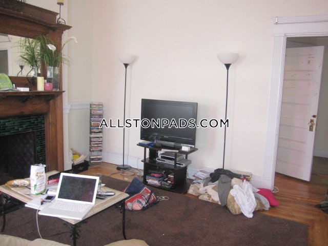 4 bed, 2 bath apartment for rent at 235.5 Harvard Ave Unit 5, Allston — photo 19 of 52