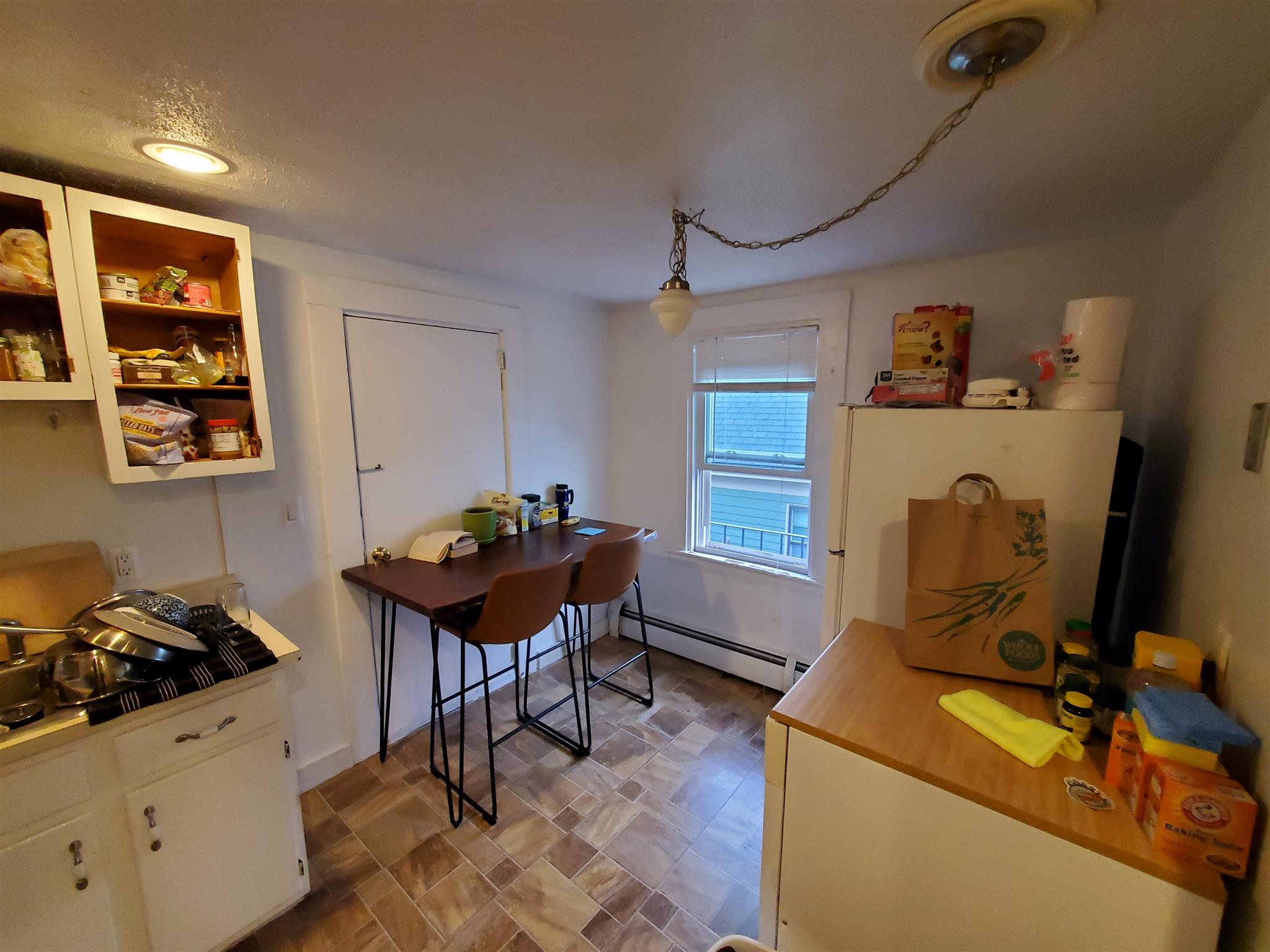 1 bed, 1 bath apartment for rent at 92 Pleasant St Unit 2, Central Square — photo 2 of 8