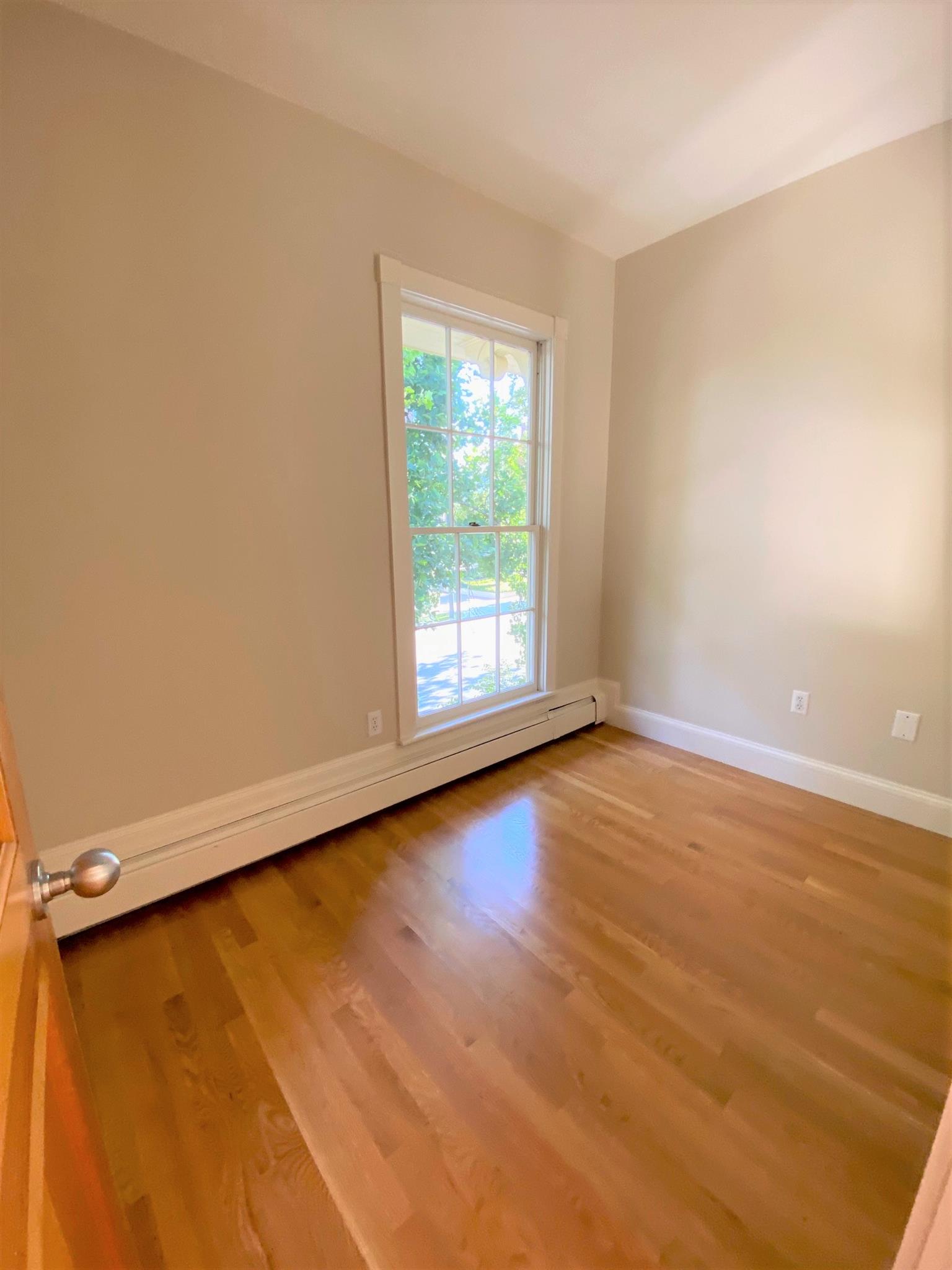 3.5 bed, 2.5 bath apartment for rent at 259 Mount Auburn St Unit 259, Harvard Square — photo 9 of 25