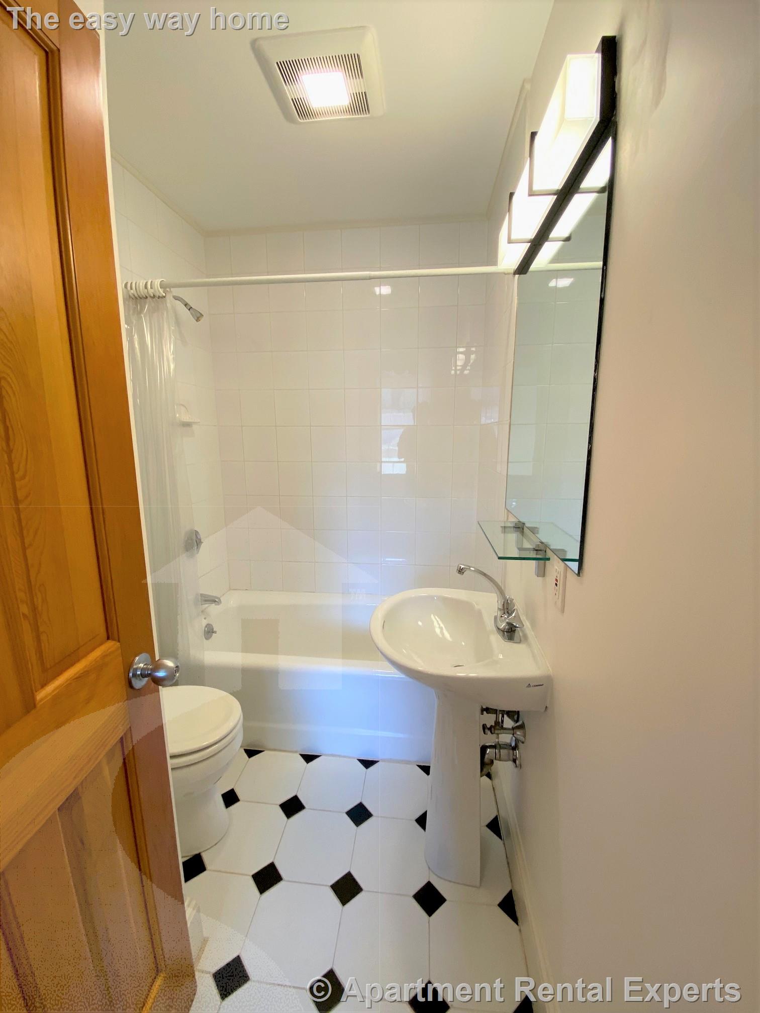 4.5 bed, 3.5 bath apartment for rent at 259 Mount Auburn Unit 1, Harvard Square — photo 13 of 25