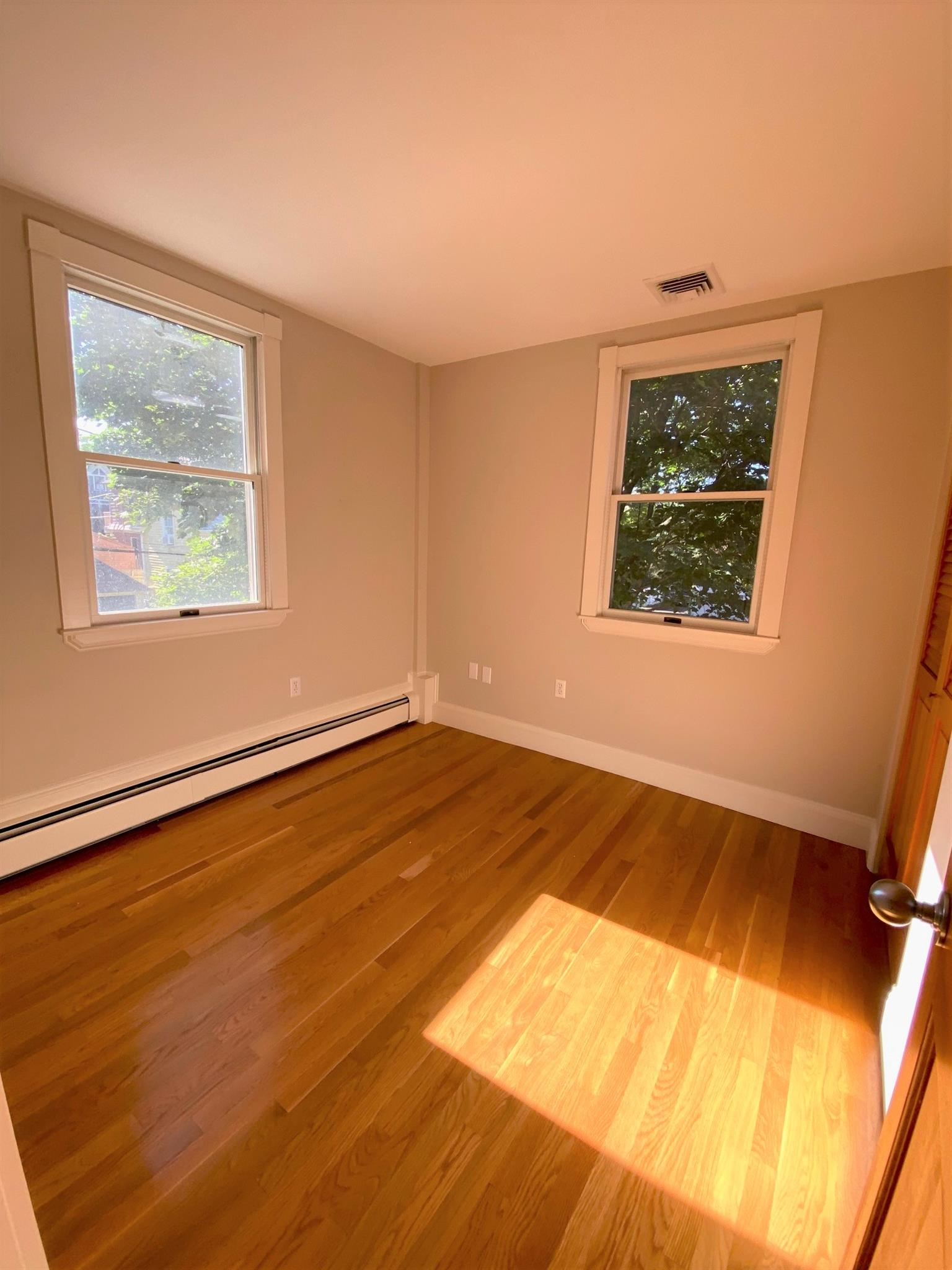 3.5 bed, 2.5 bath apartment for rent at 259 Mount Auburn St Unit 259, Harvard Square — photo 13 of 25