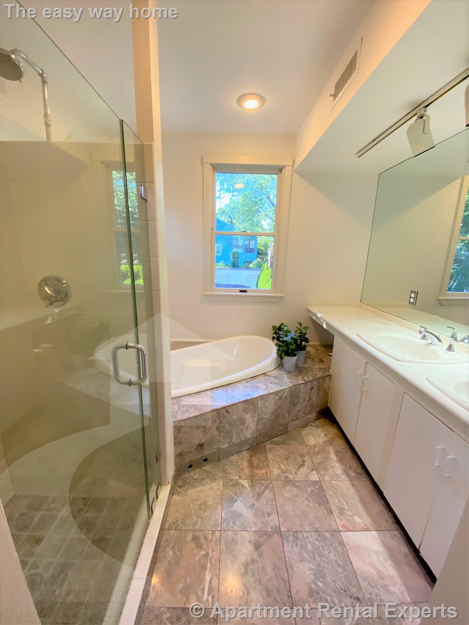 4.5 bed, 3.5 bath apartment for rent at 259 Mount Auburn Unit 1, Harvard Square — photo 17 of 25