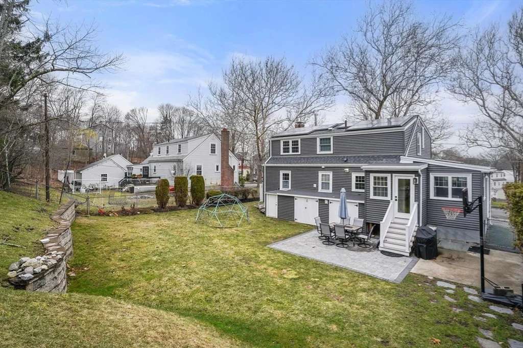 62 Sycamore Rd, Melrose