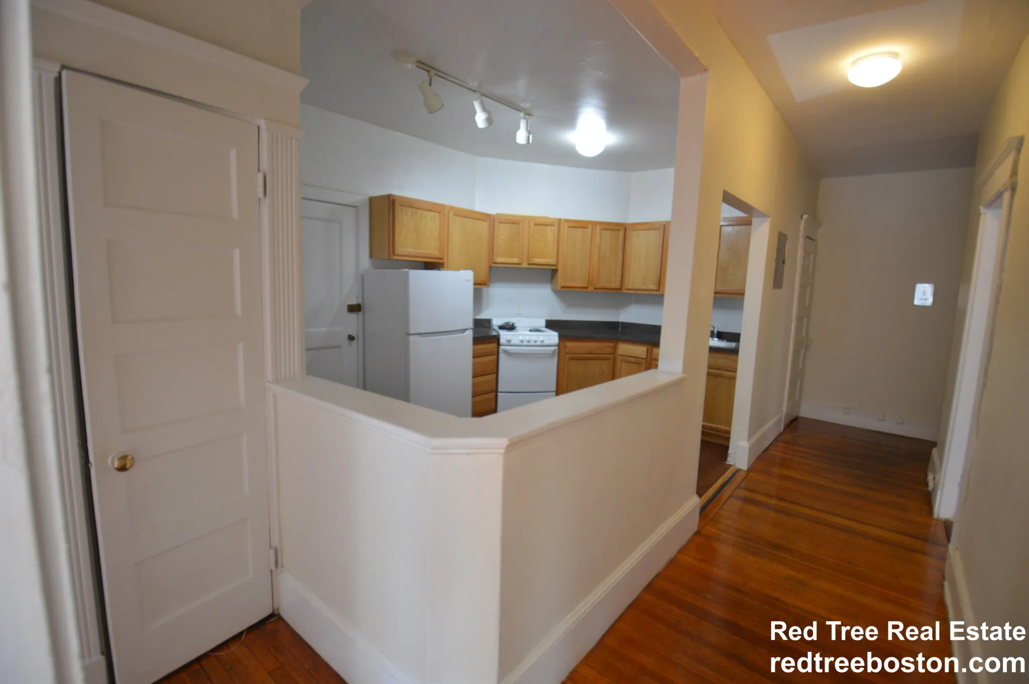 1595 Beacon St, Brookline