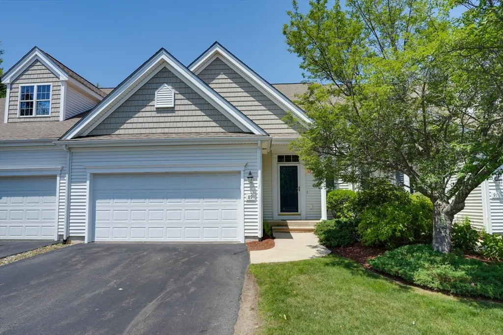 89 Buttercup Ln, Grafton