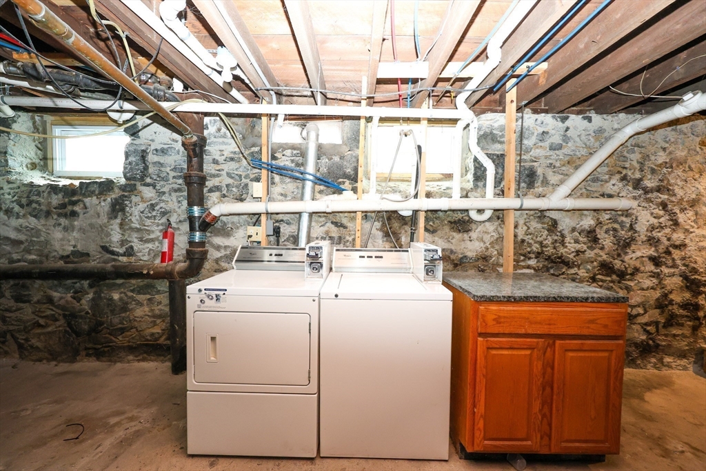 36 Lancaster St, Quincy