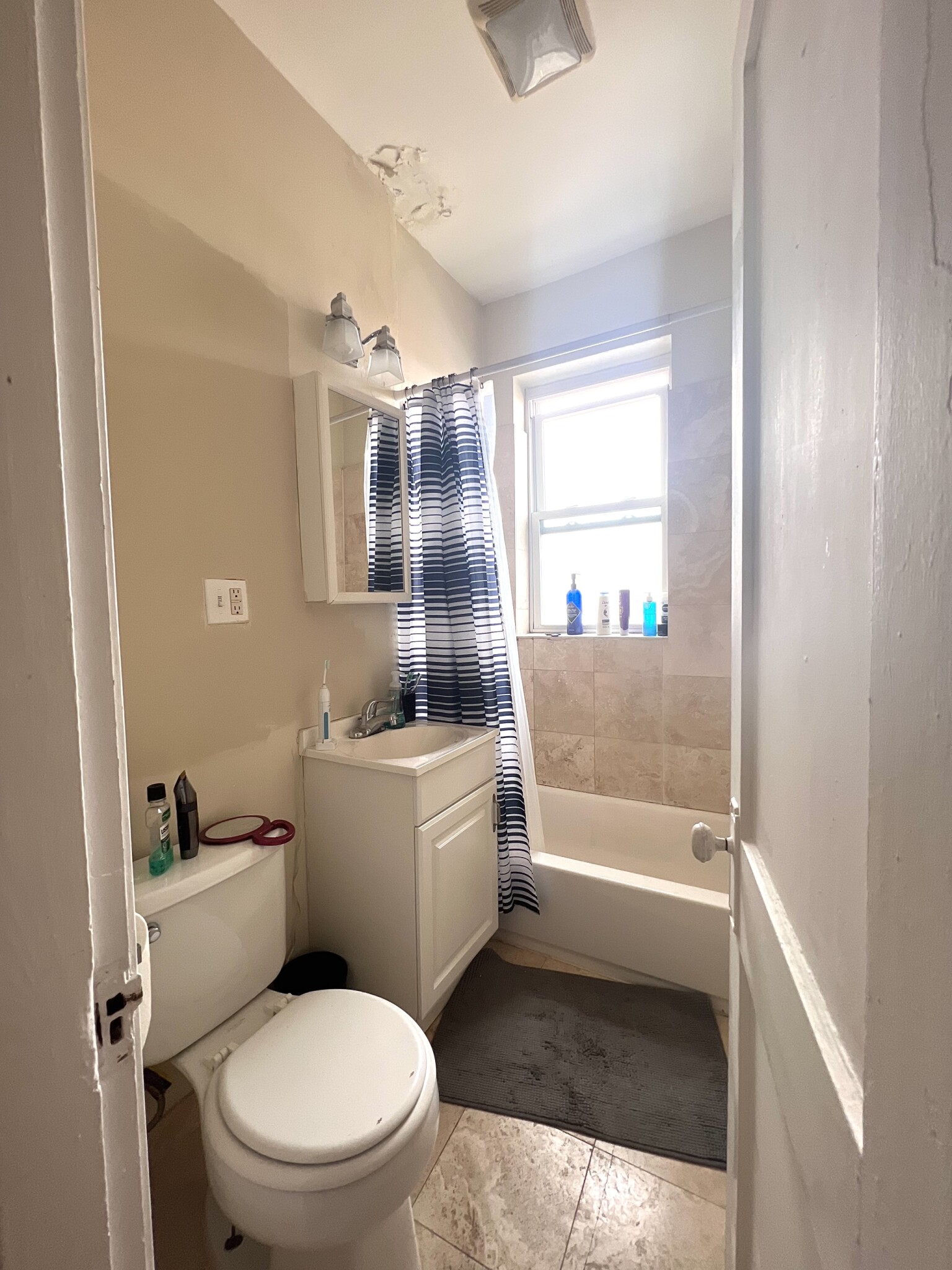 2 bed, 1 bath apartment for rent at 321 Summit Ave Unit 07, Brighton — photo 3 of 3