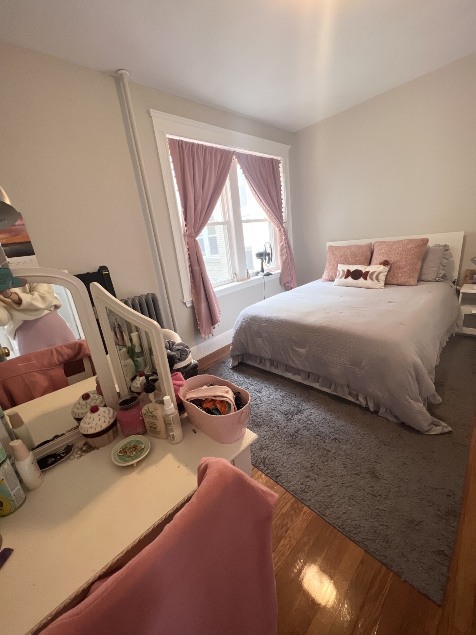 2 bed, 1 bath apartment for rent at 321 Summit Ave, Unit 4, Brighton — photo 1 of 3