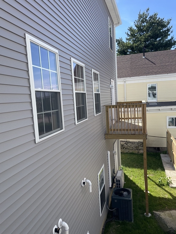 160 Franklin St, Fall River