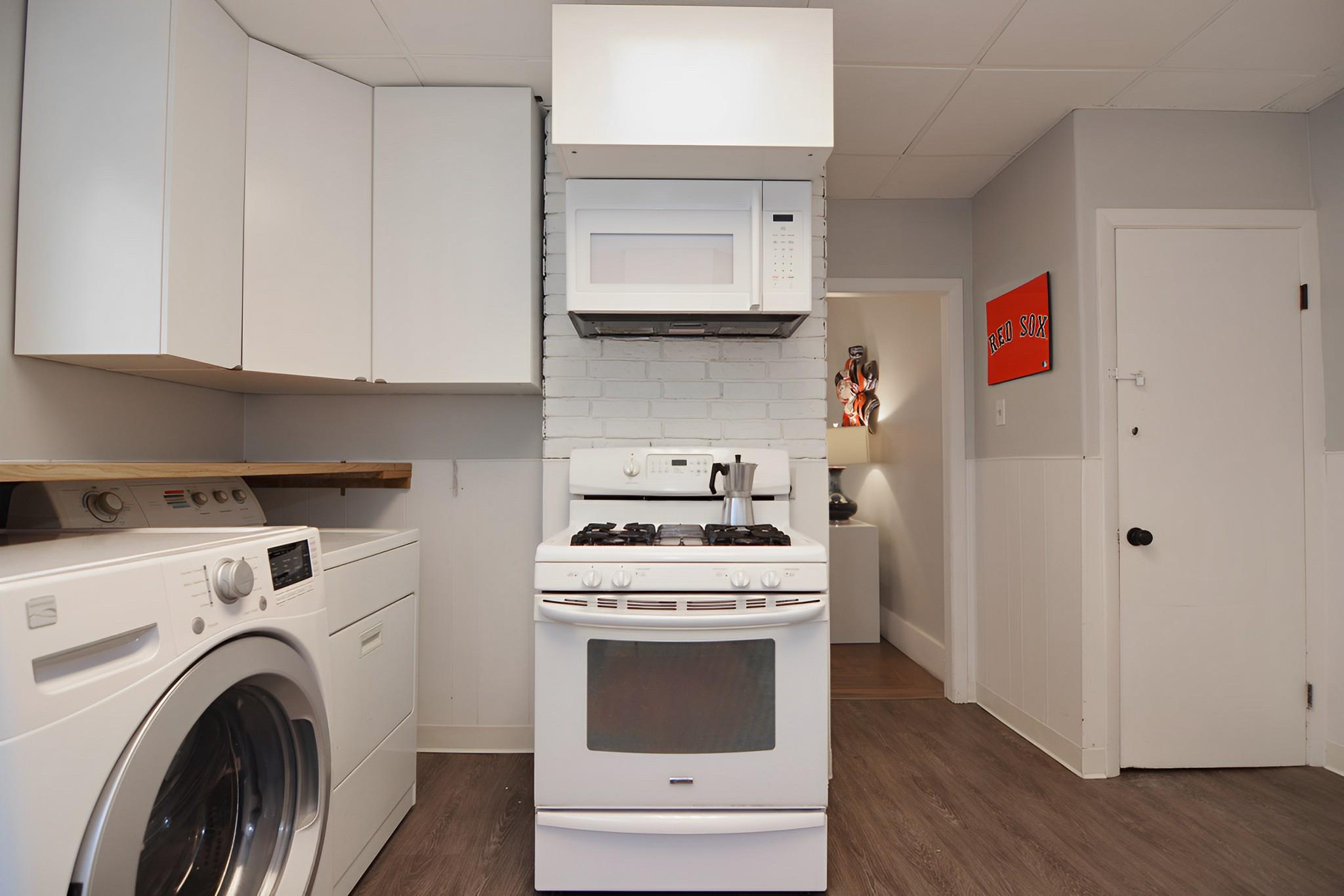 2 bed, 1 bath apartment for rent at 111 Somerville Unit 111, Davis Square — photo 3 of 13