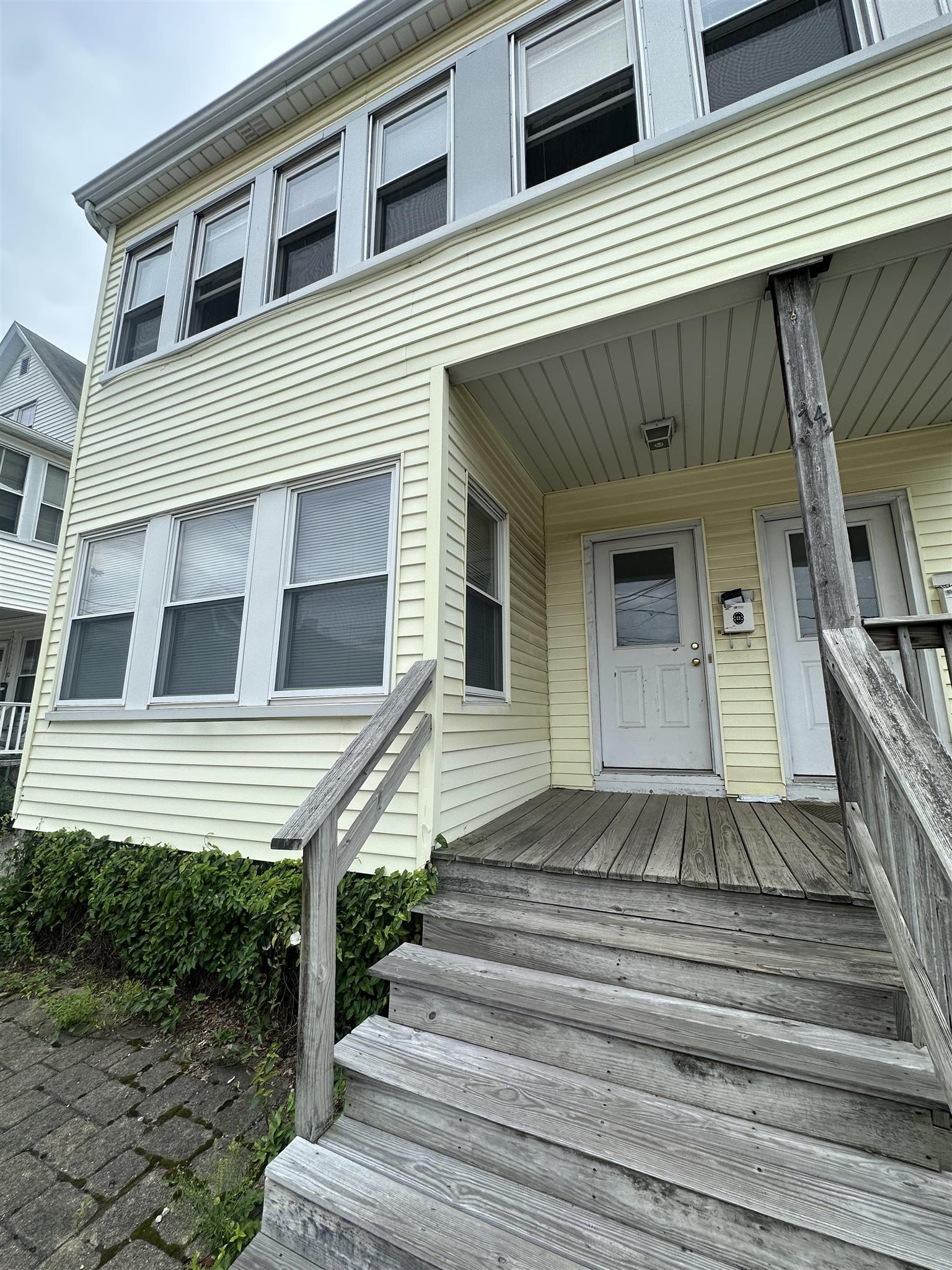 1 bed, 1 bath apartment for rent at 74 Prentiss St Unit 3, Watertown — photo 2 of 12