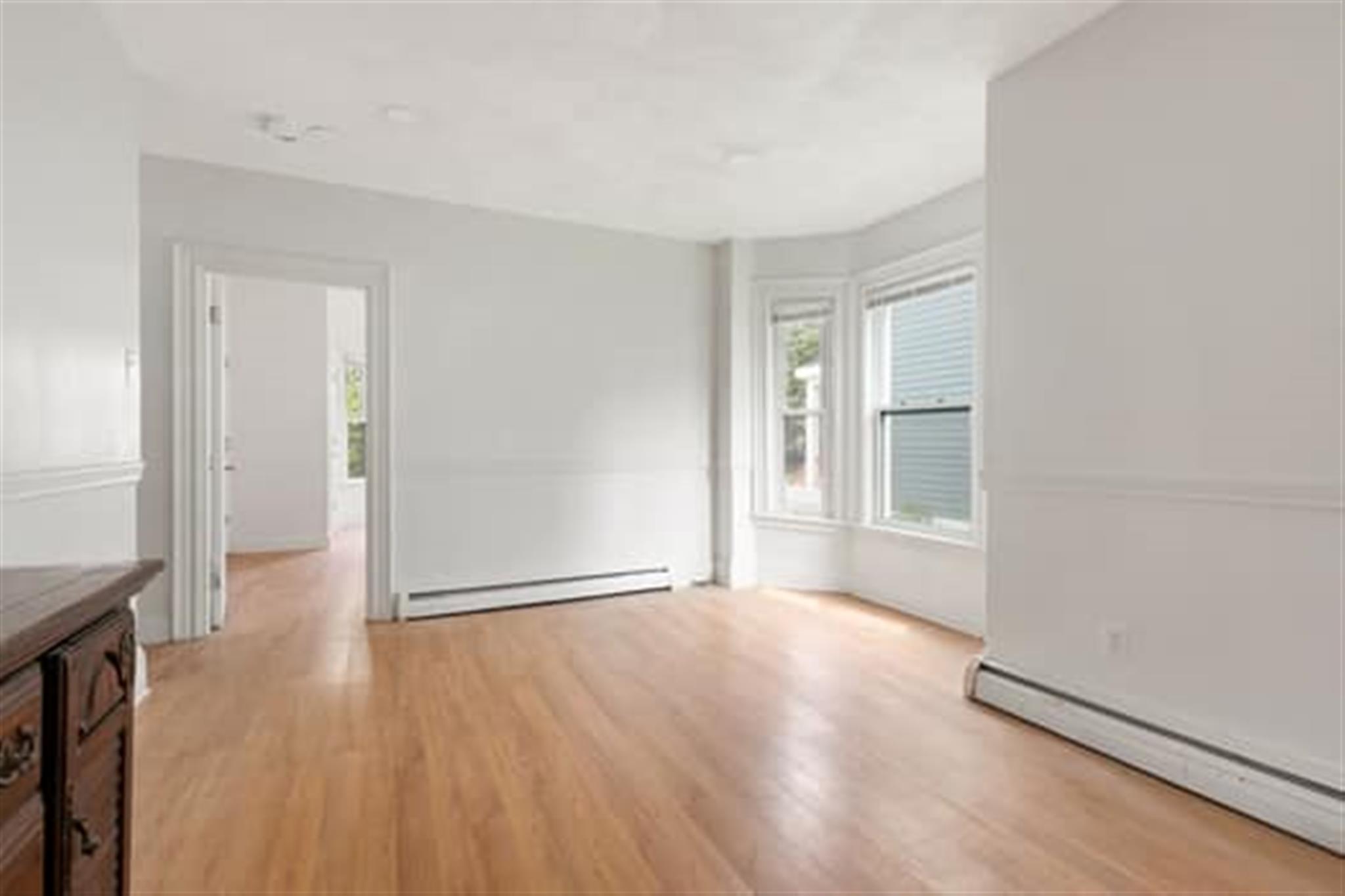2.5 bed, 1 bath apartment for rent at 10 Ashland St Unit 10-1, Spring Hill — photo 4 of 11