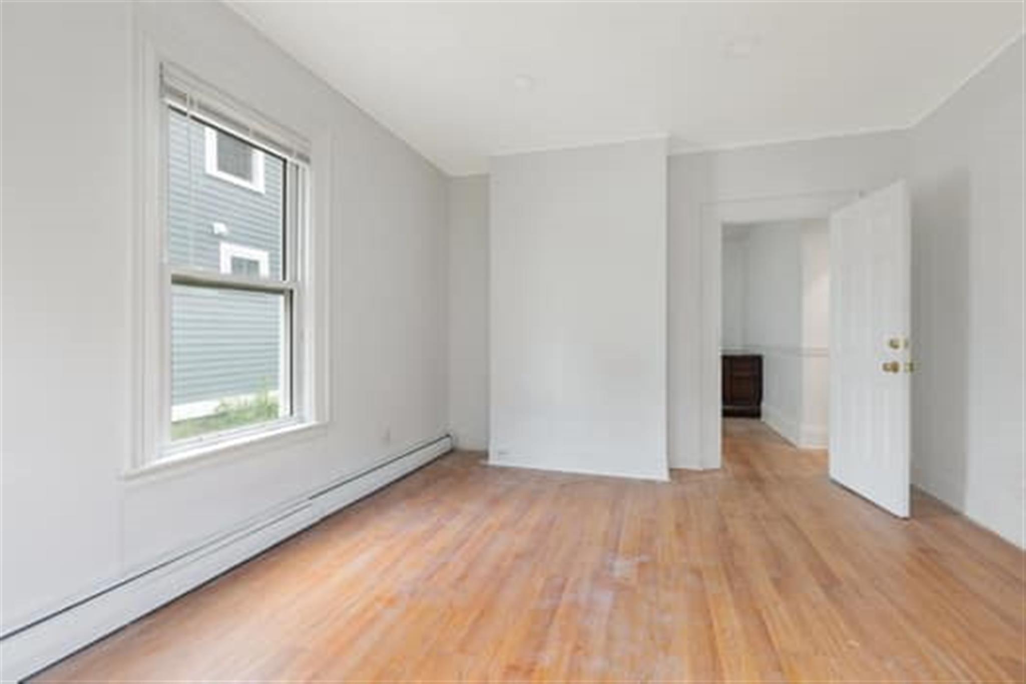2.5 bed, 1 bath apartment for rent at 10 Ashland St Unit 1, Porter Square — photo 5 of 11