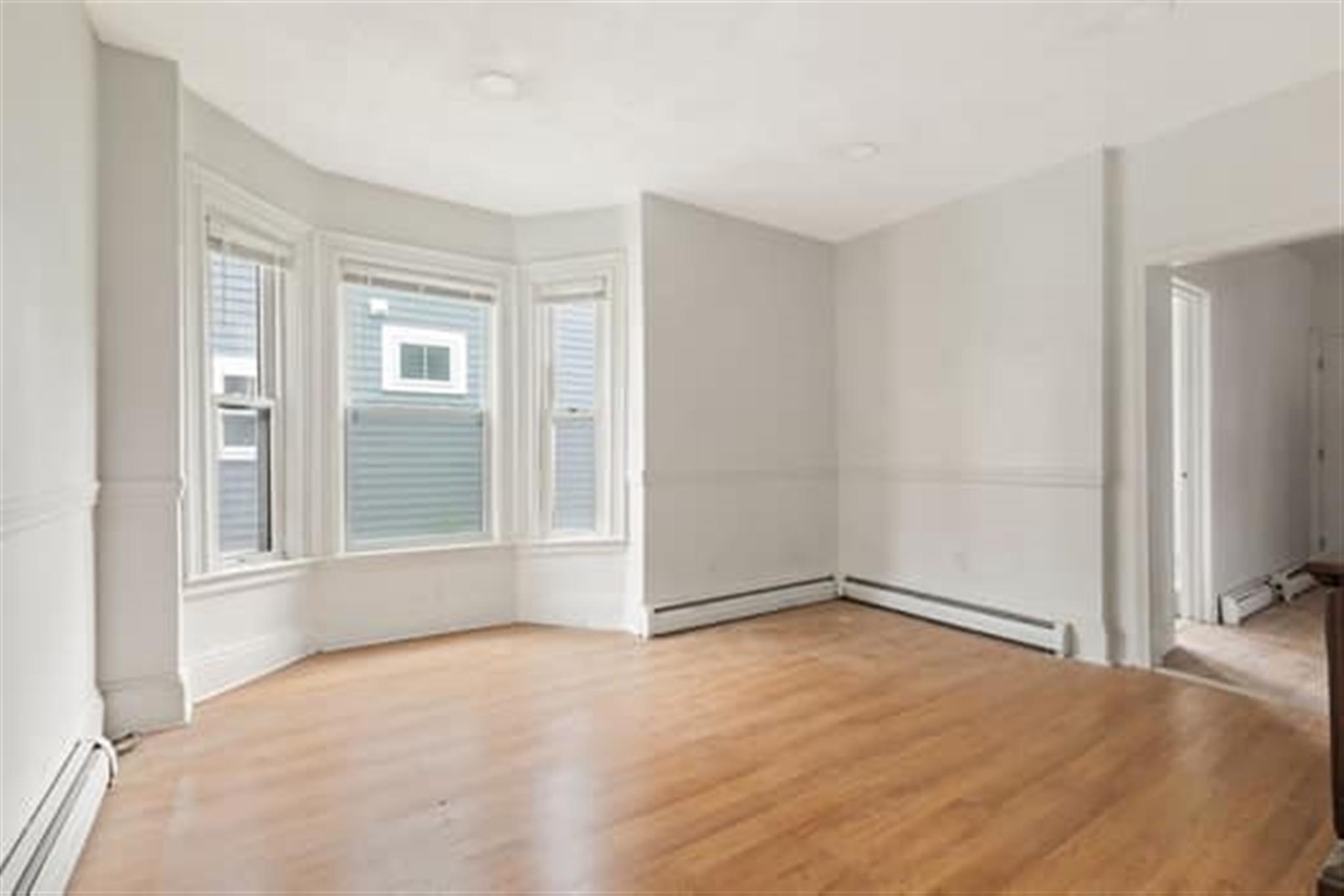 2.5 bed, 1 bath apartment for rent at 10 Ashland St Unit 1, Porter Square — photo 6 of 11