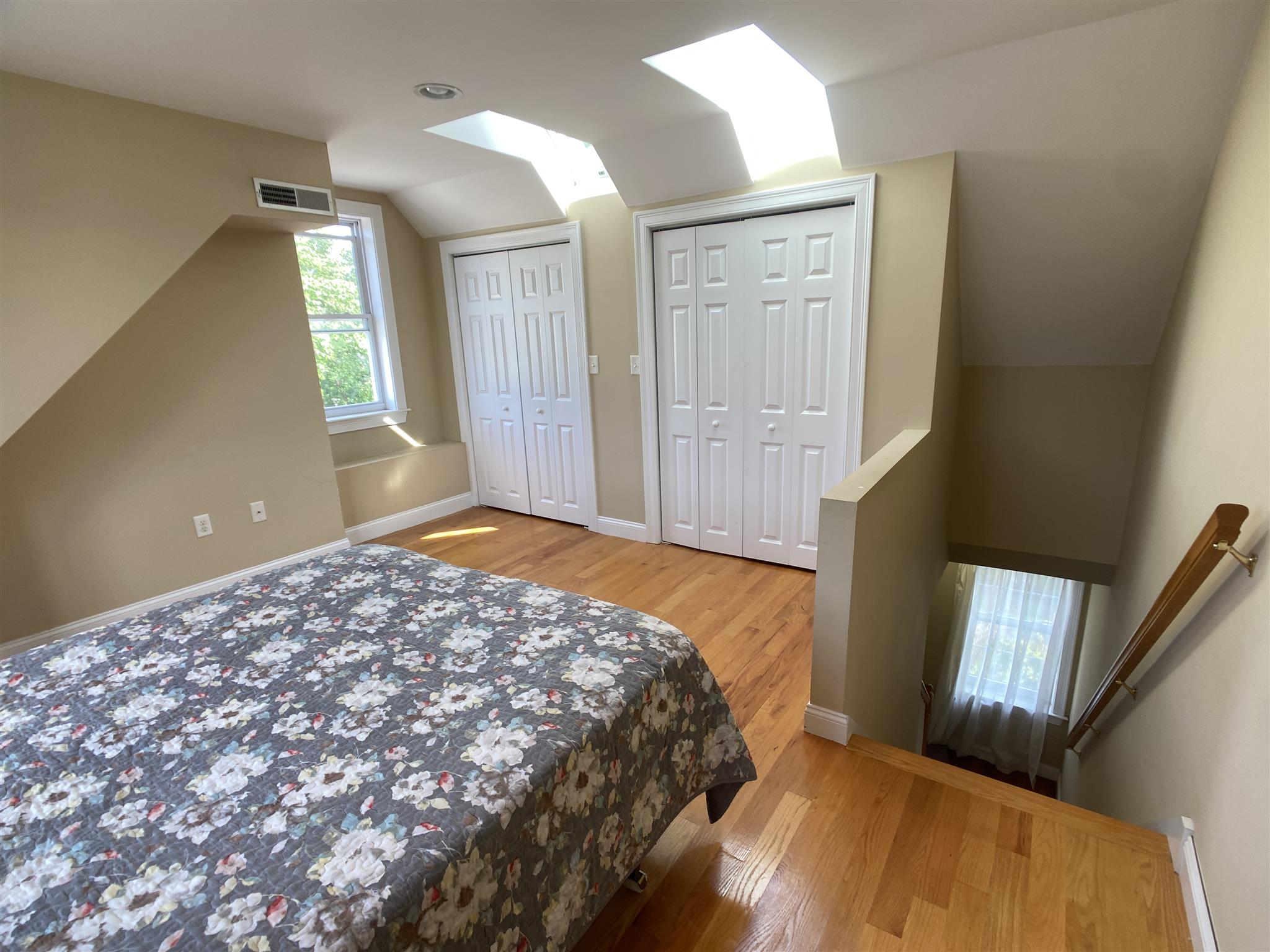 2 bed, 1.5 bath apartment for rent at 11 Winthrop Ct Unit 11, Medford — photo 7 of 10