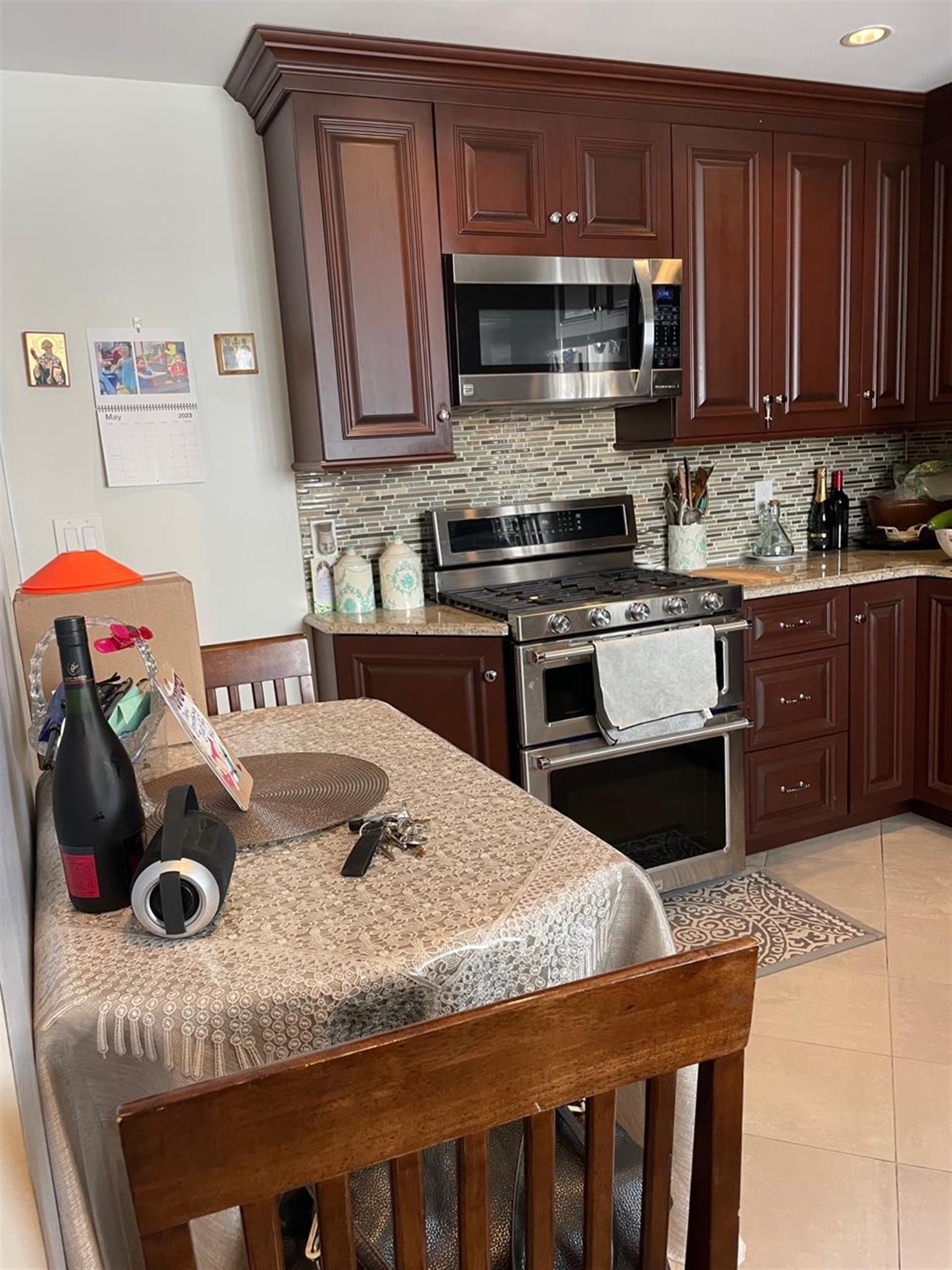 2.5 bed, 1 bath apartment for rent at 33 Lafayette St Unit 1, Arlington — photo 4 of 26