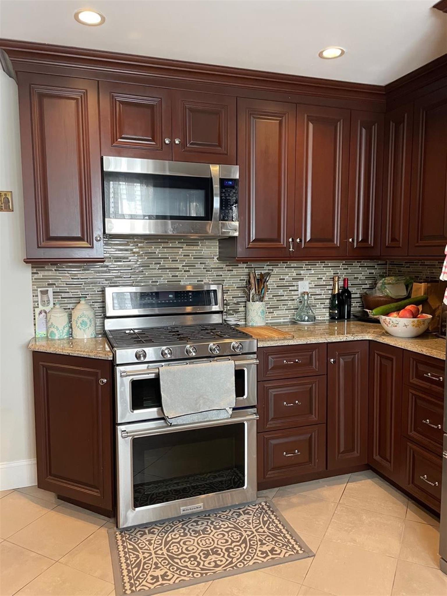2.5 bed, 1 bath apartment for rent at 33 Lafayette St Unit 1, Arlington — photo 6 of 26