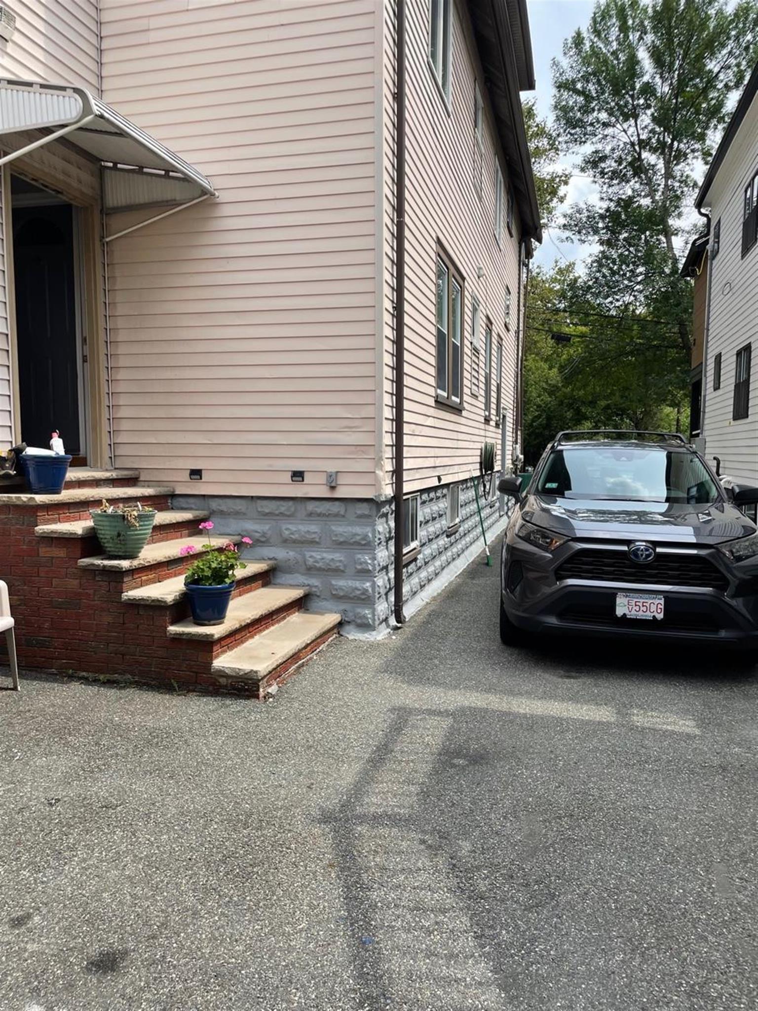 2.5 bed, 1 bath apartment for rent at 33 Lafayette St Unit 1, Arlington — photo 14 of 26