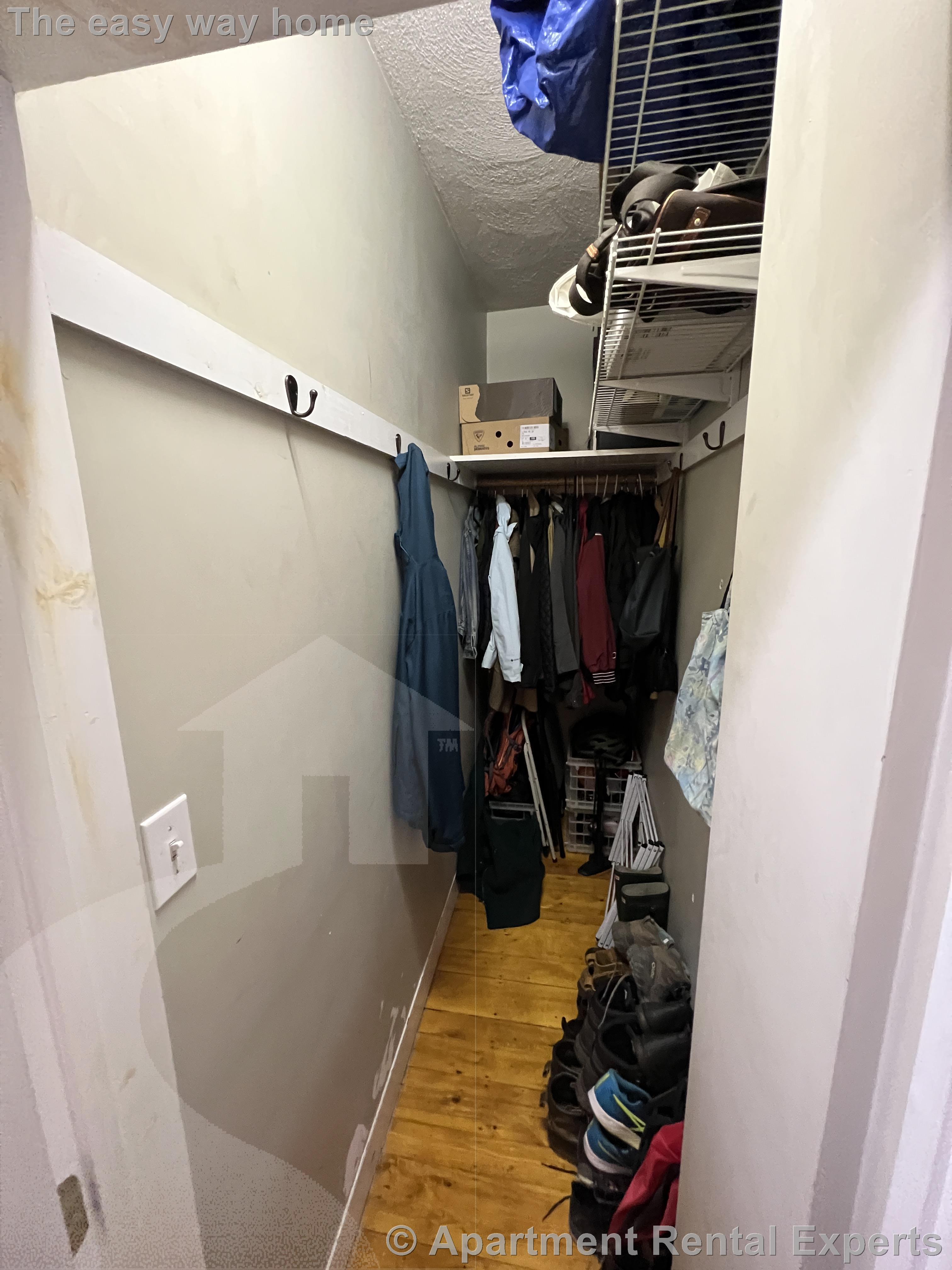 24 Ellington Rd, Davis Square