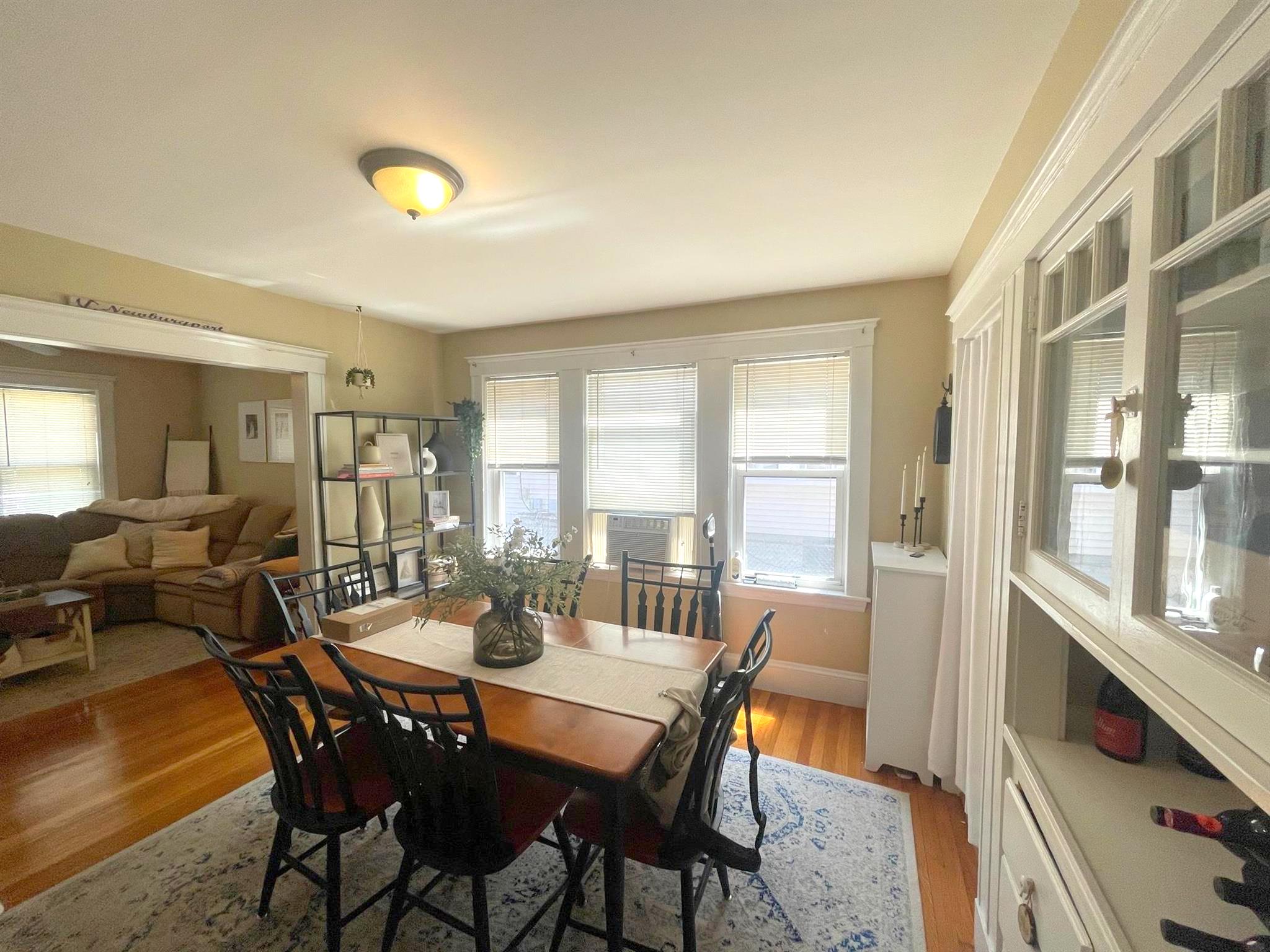 2.5 bed, 1 bath apartment for rent at 17 Irvington Rd Unit 17, West Somerville