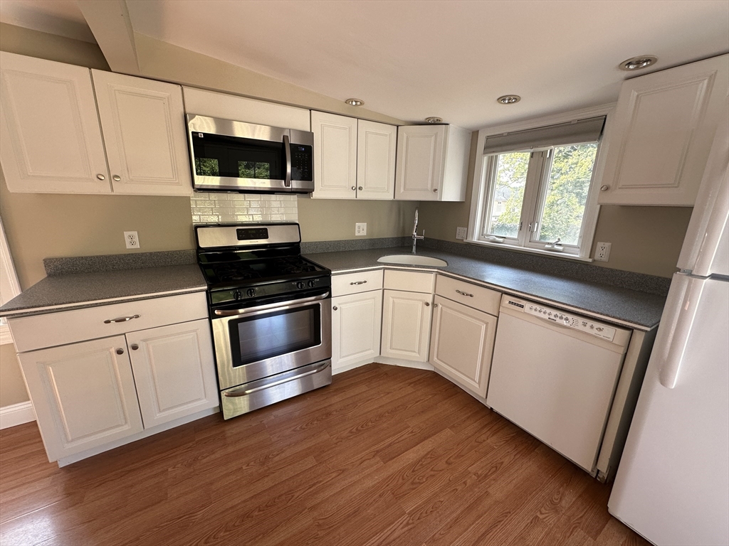 23 Safford St, Quincy