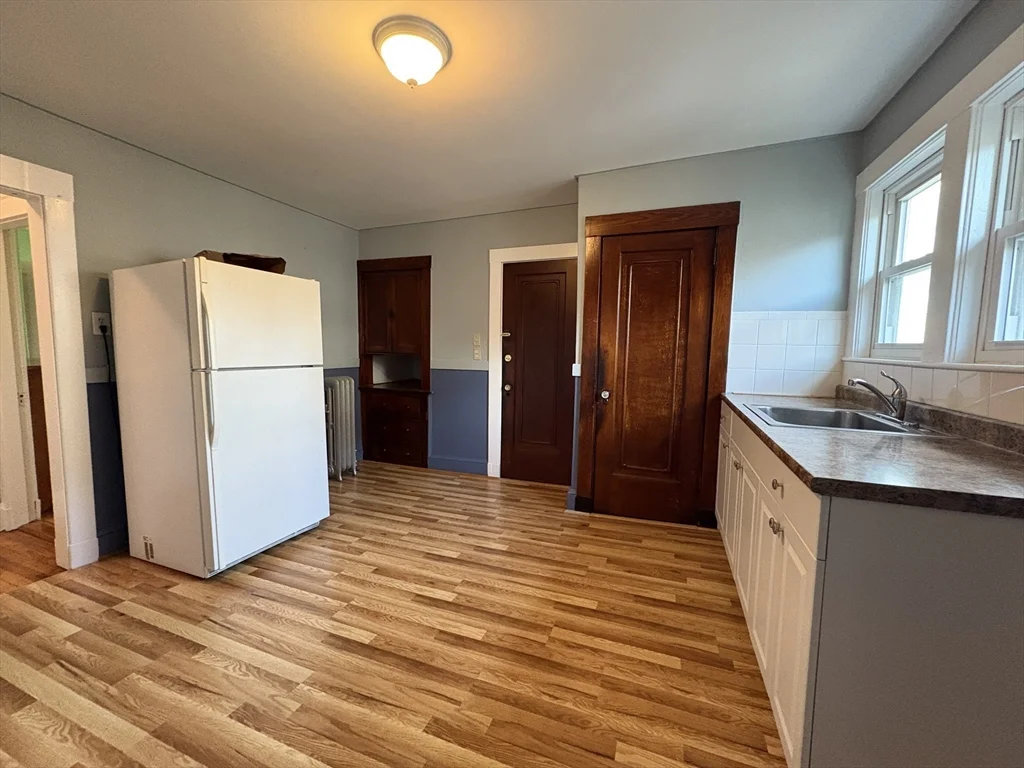 157 Hillside St, Mission Hill