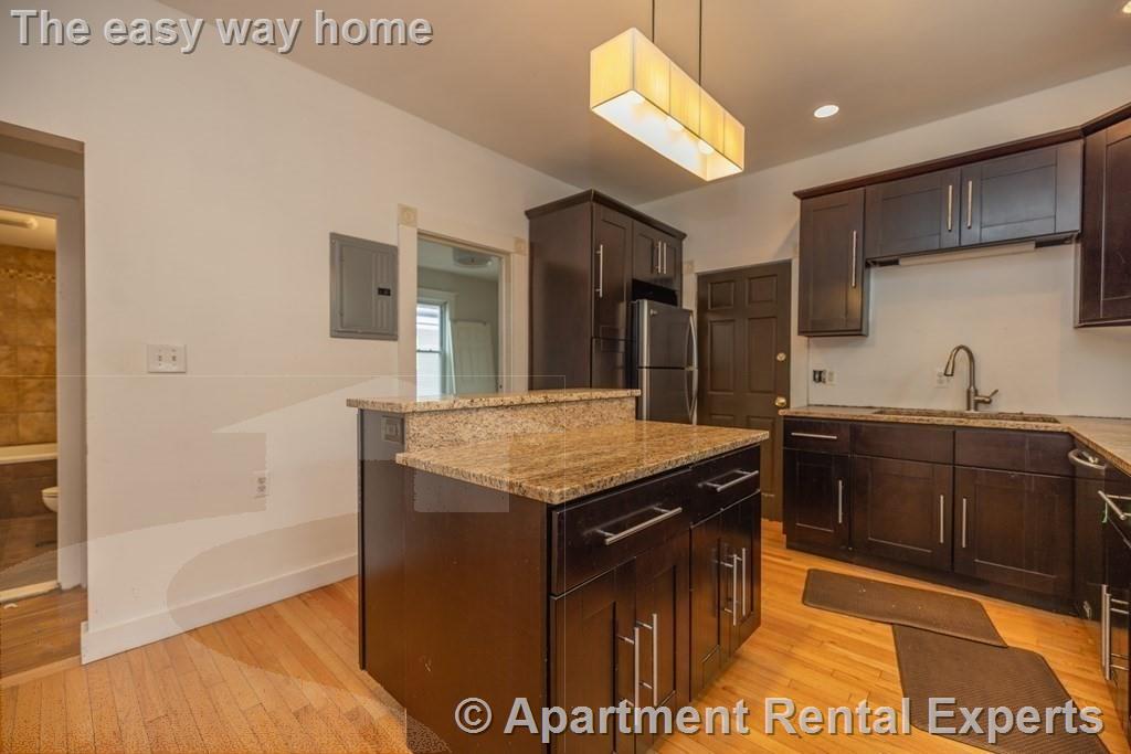 339 Allston St, Cambridgeport