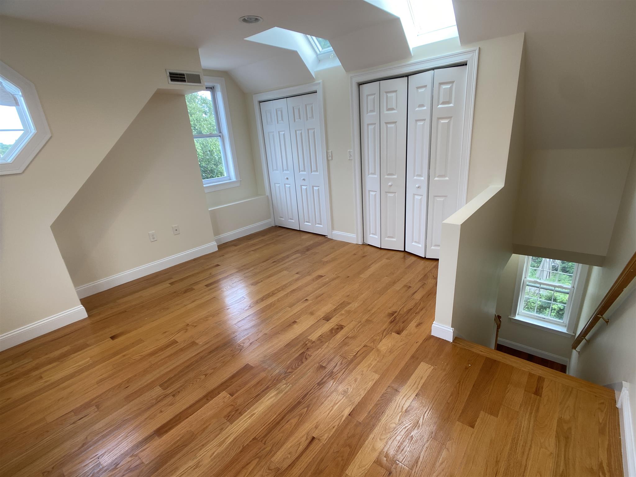2 bed, 1.5 bath apartment for rent at 9 Winthrop Cr Unit 9, Medford — photo 16 of 22