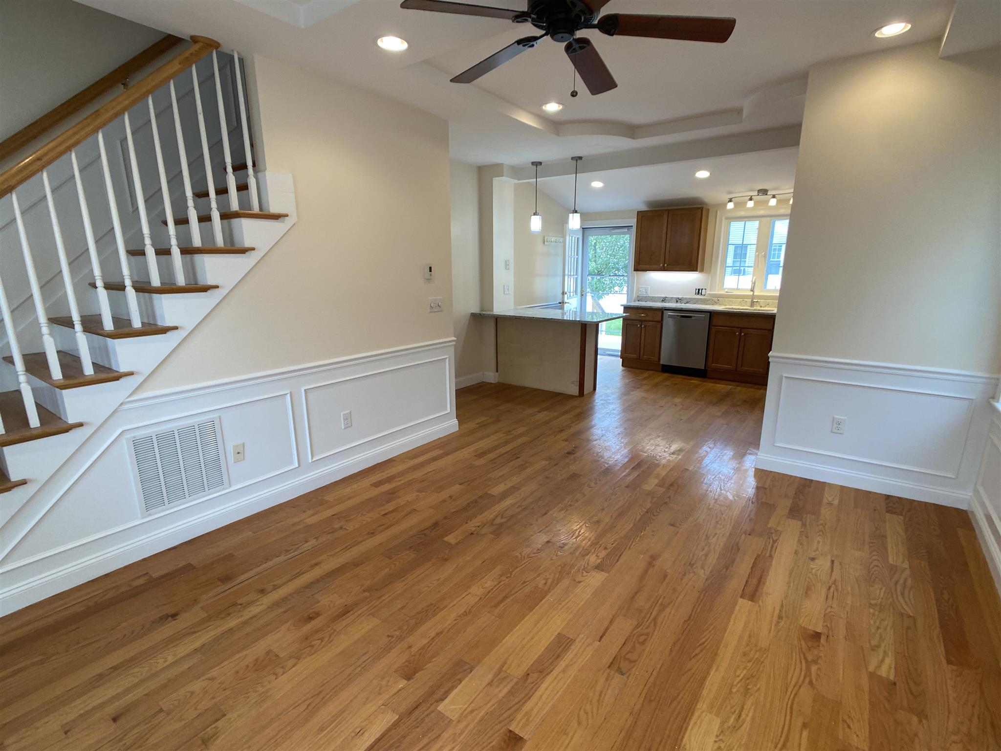 2 bed, 1.5 bath apartment for rent at 9 Winthrop Cr Unit 9, Medford — photo 10 of 22