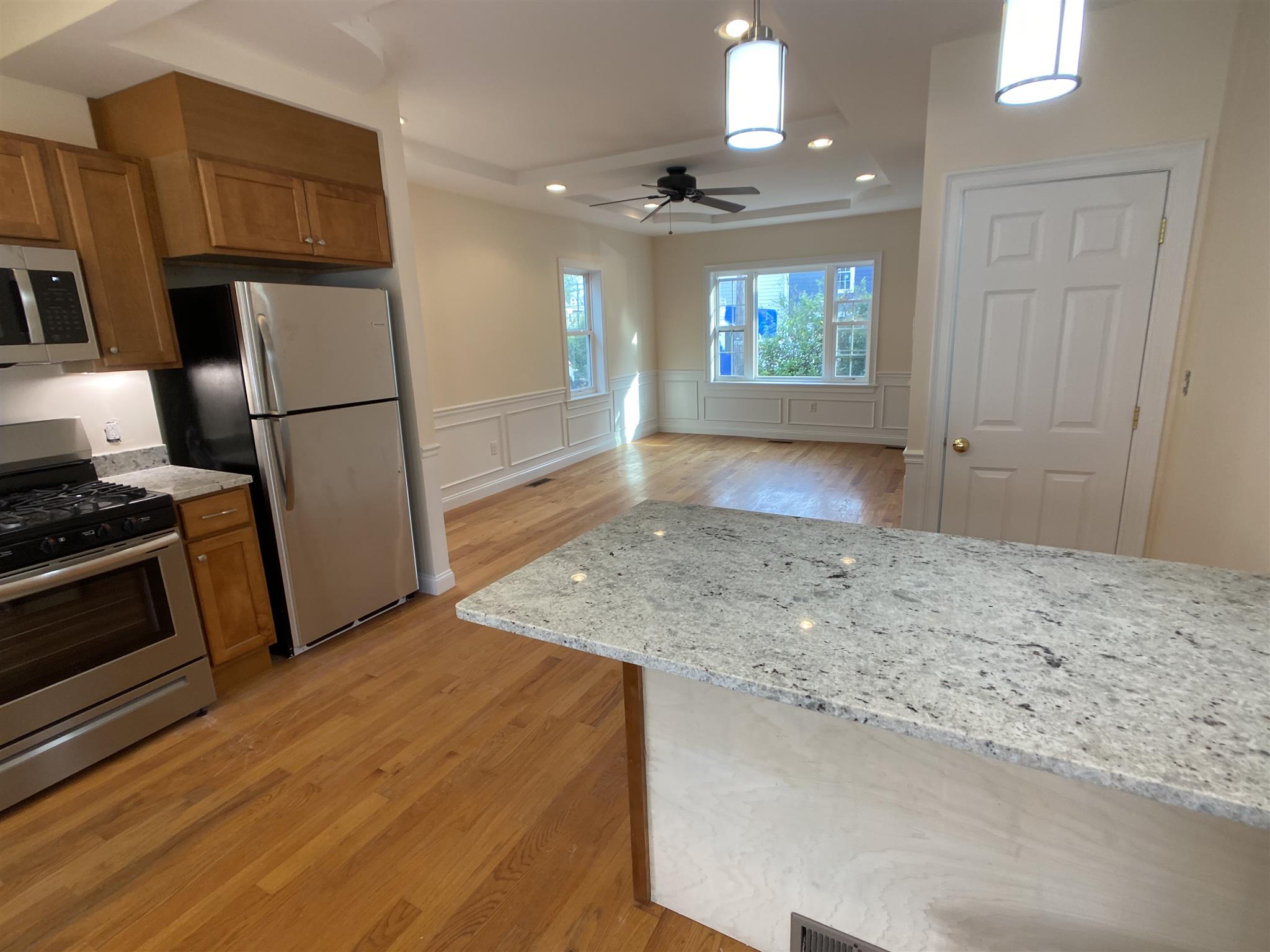 2 bed, 1.5 bath apartment for rent at 9 Winthrop Cr Unit 9, Medford — photo 6 of 22
