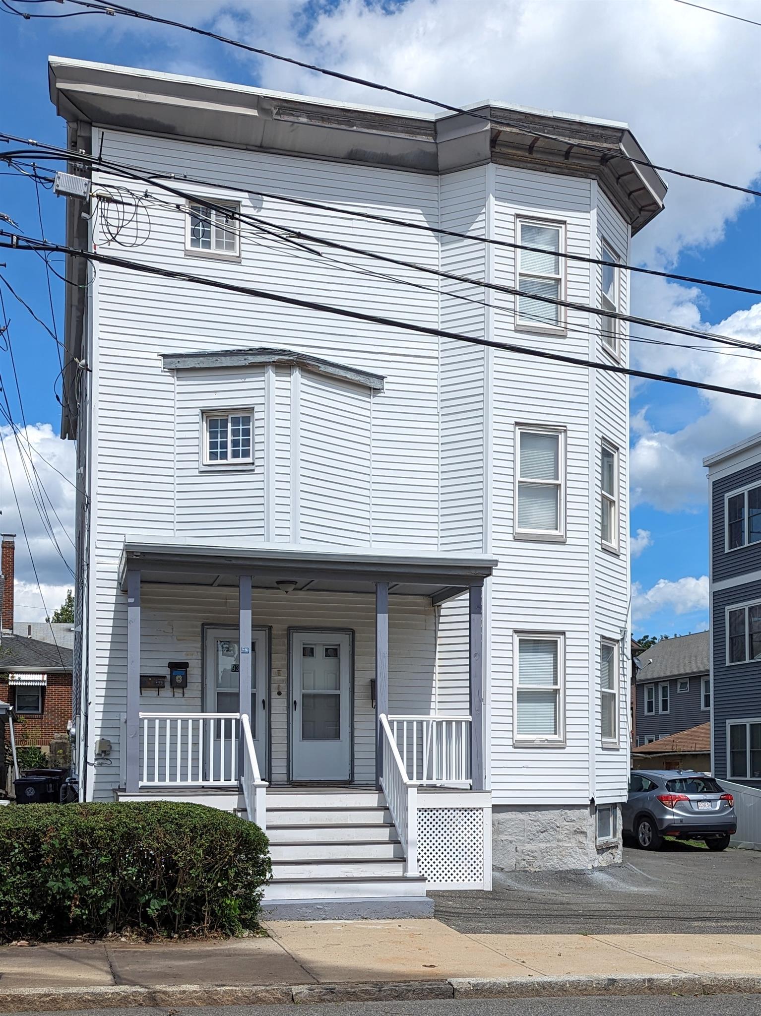 2 bed, 1 bath apartment for rent at 91 Madison Ave Unit 1A, Everett