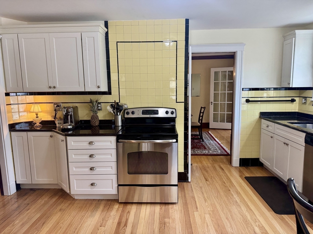 199 Hillside Ave, Needham Heights