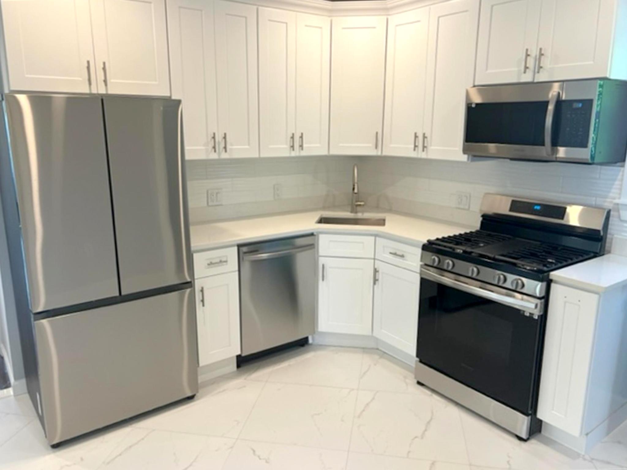 4 bed, 2 bath apartment for rent at 31-33 Raymond Ave Unit 1, Teele Square — photo 3 of 17