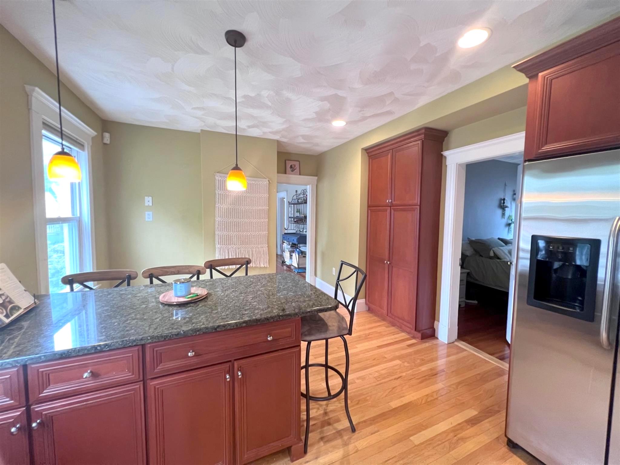 2.5 bed, 2 bath apartment for rent at 977 Broadway Unit 977, Davis Square — photo 3 of 16