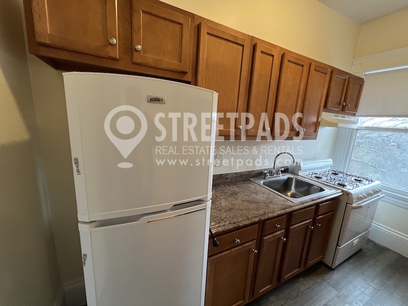 2 Ware St, Mid-Cambridge