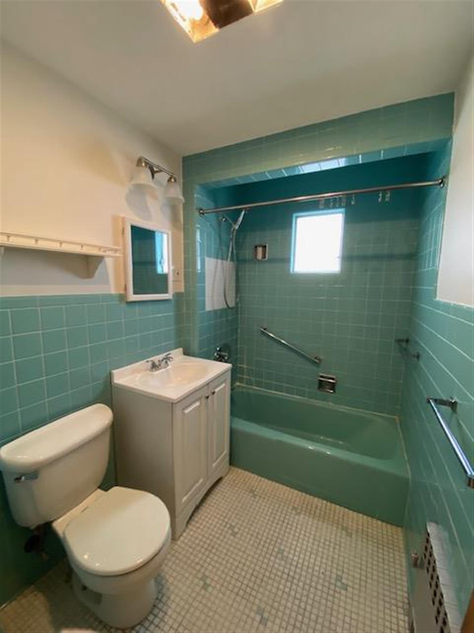 1 bed, 1 bath apartment for rent at 18 Frederick Ave Unit 1, South Medford — photo 7 of 15