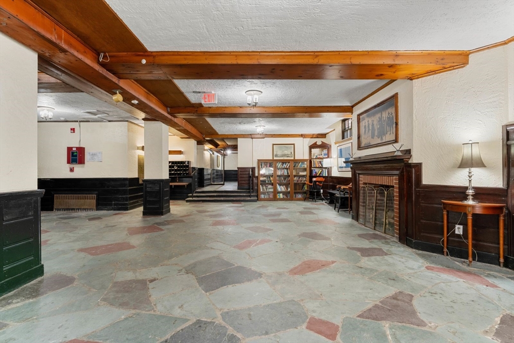 50 Follen St, Neighborhood Nine