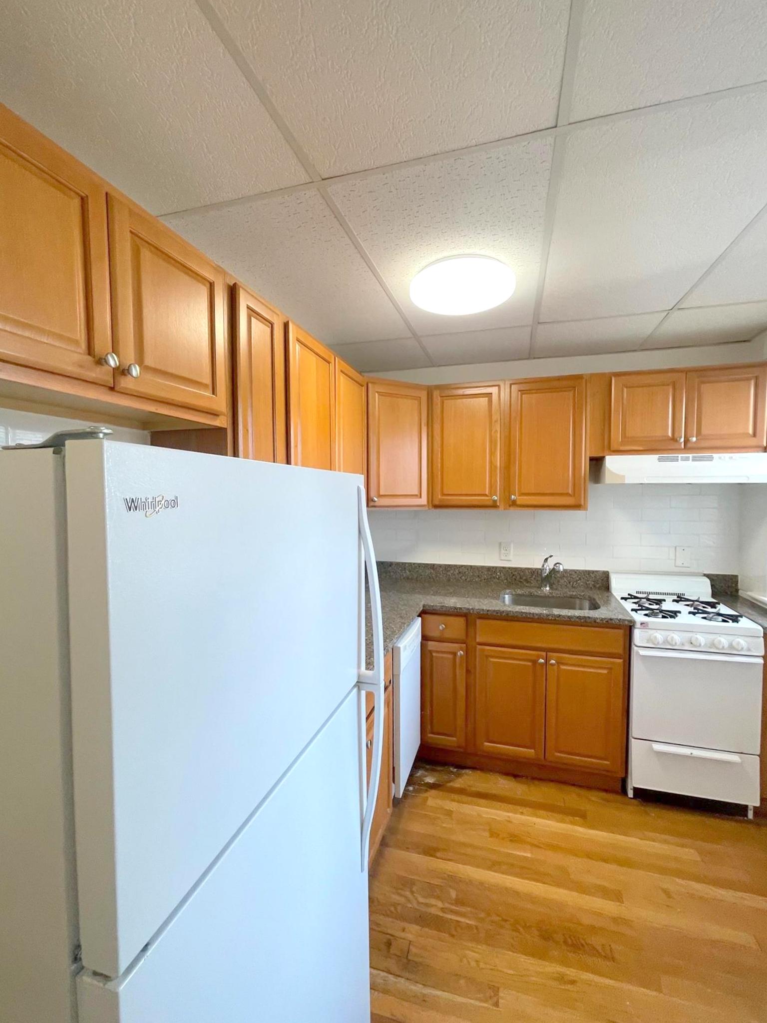 1 bed, 1 bath apartment for rent at 36 College Ave Unit 4-3, Davis Square — photo 2 of 11