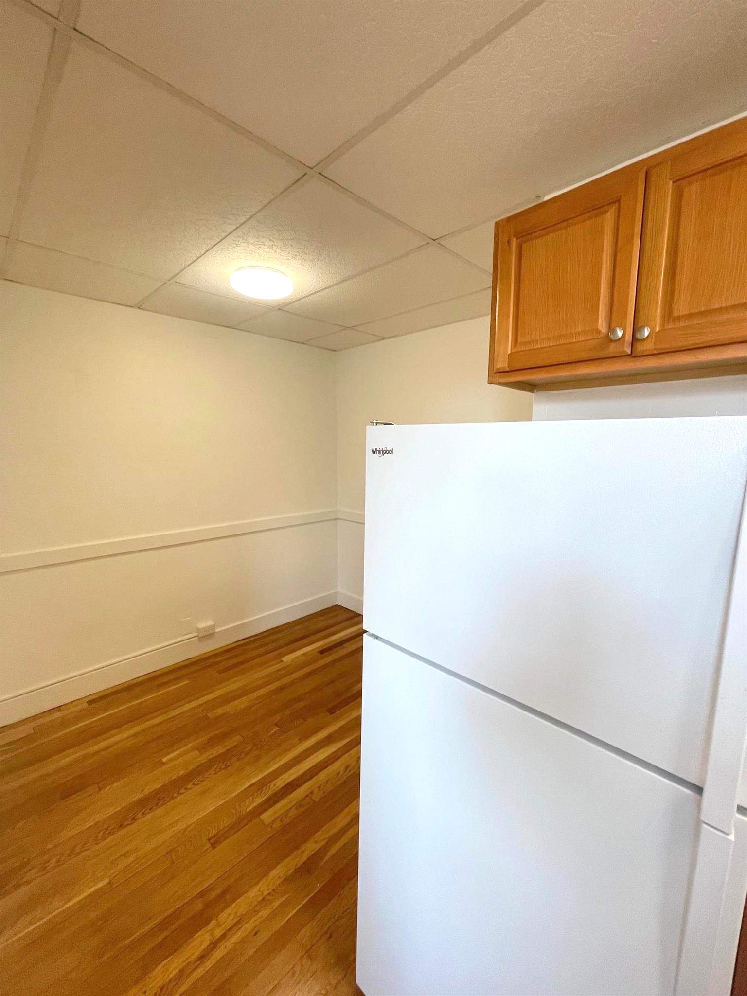 1 bed, 1 bath apartment for rent at 36 College Ave Unit 4-3, Davis Square — photo 3 of 11