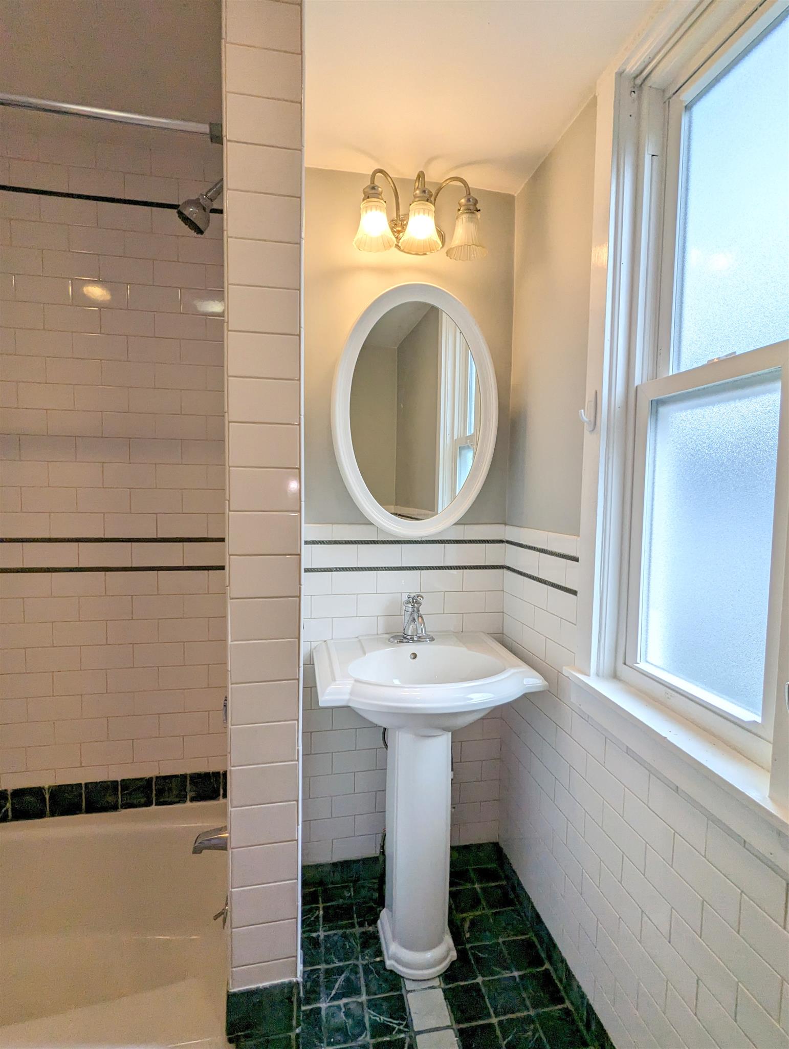 67 Putnam St, Prospect Hill