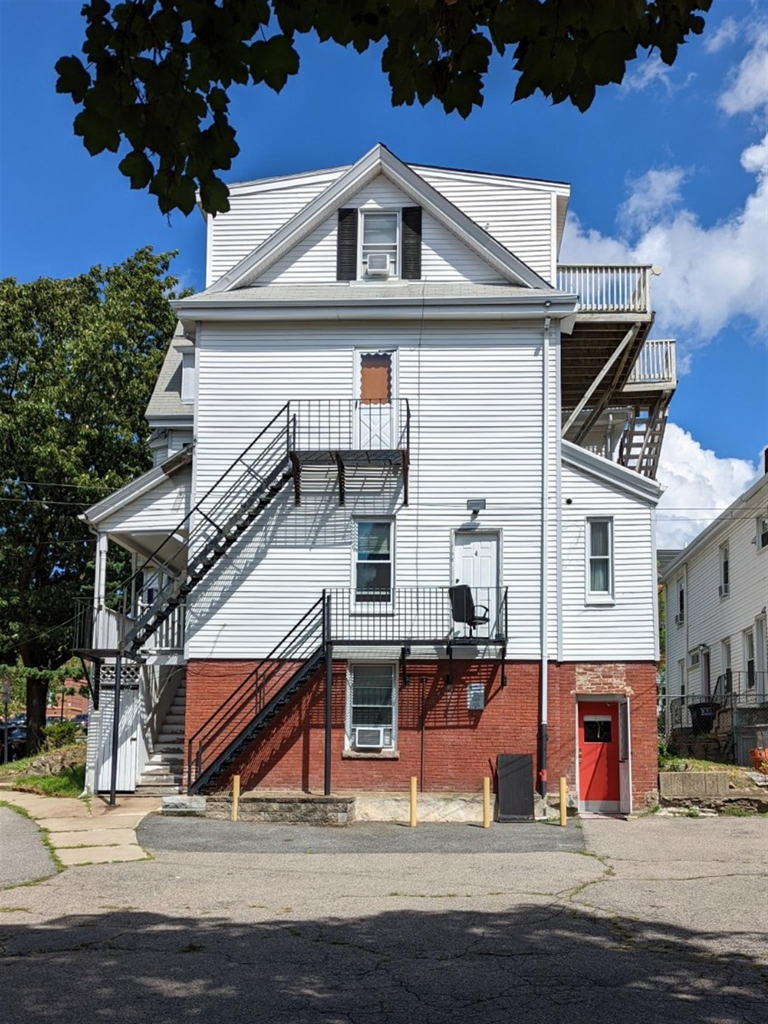 67 Putnam St, Prospect Hill