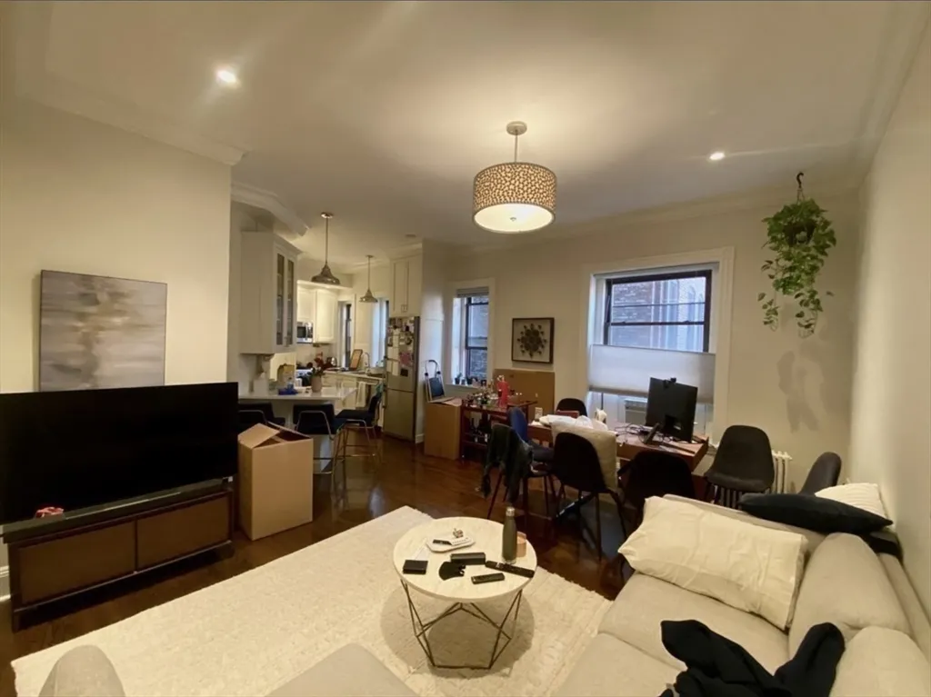 382 Commonwealth Ave, Back Bay