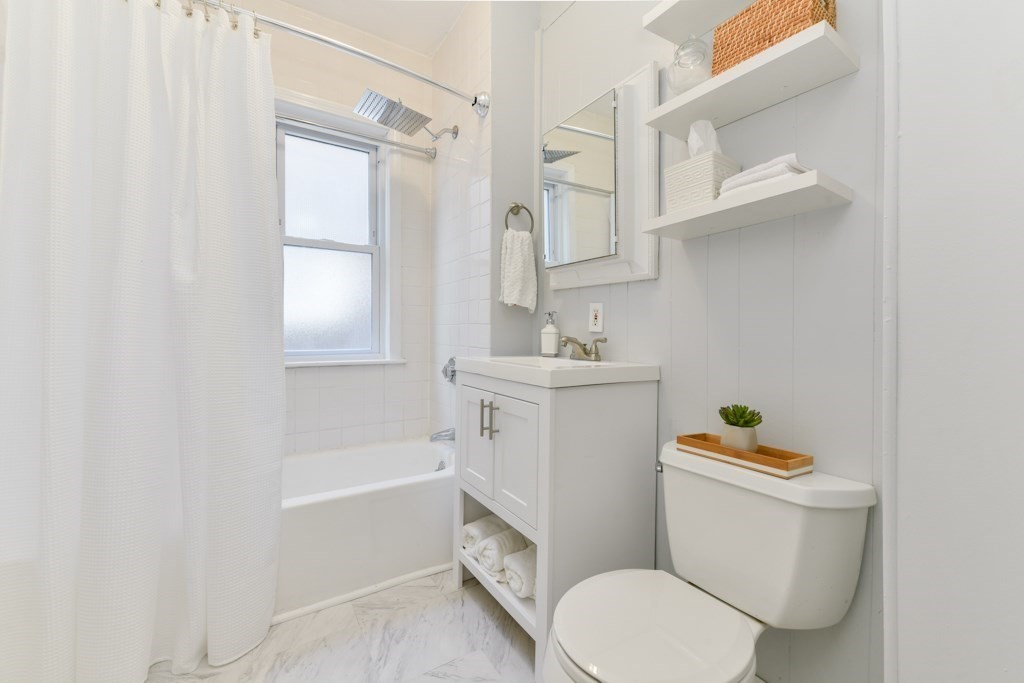 72 Lexington Ave, Davis Square