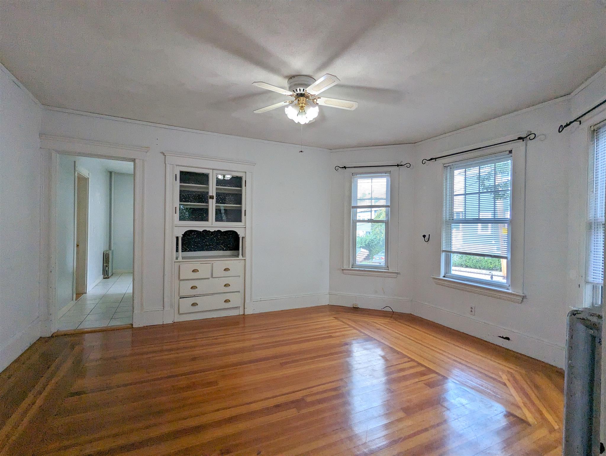 2.5 bed, 1 bath apartment for rent at 138 North St Unit 138, Teele Square — photo 5 of 16