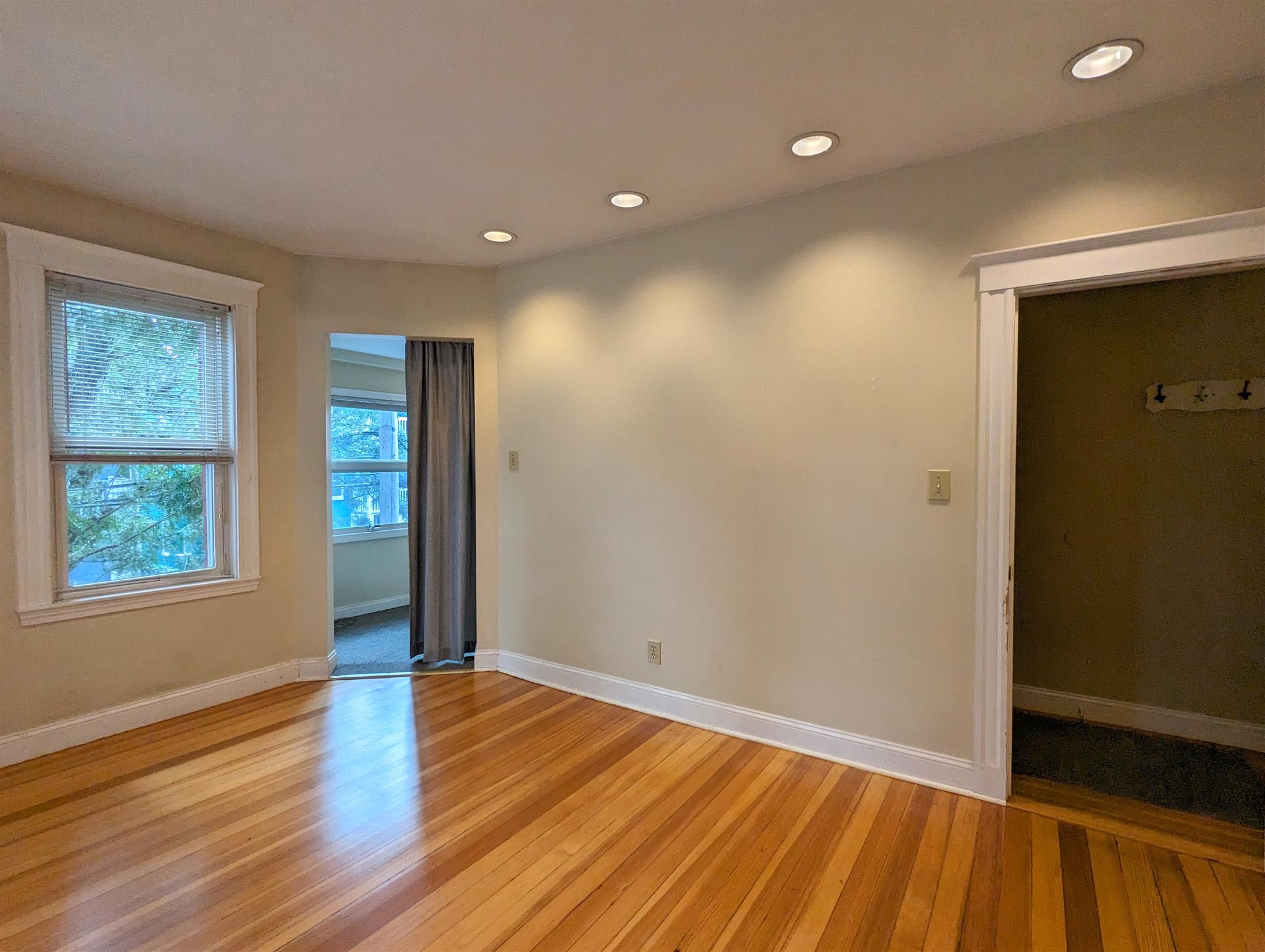 3 bed, 1 bath apartment for rent at 77 Conwell Ave Unit 2, Teele Square — photo 4 of 22