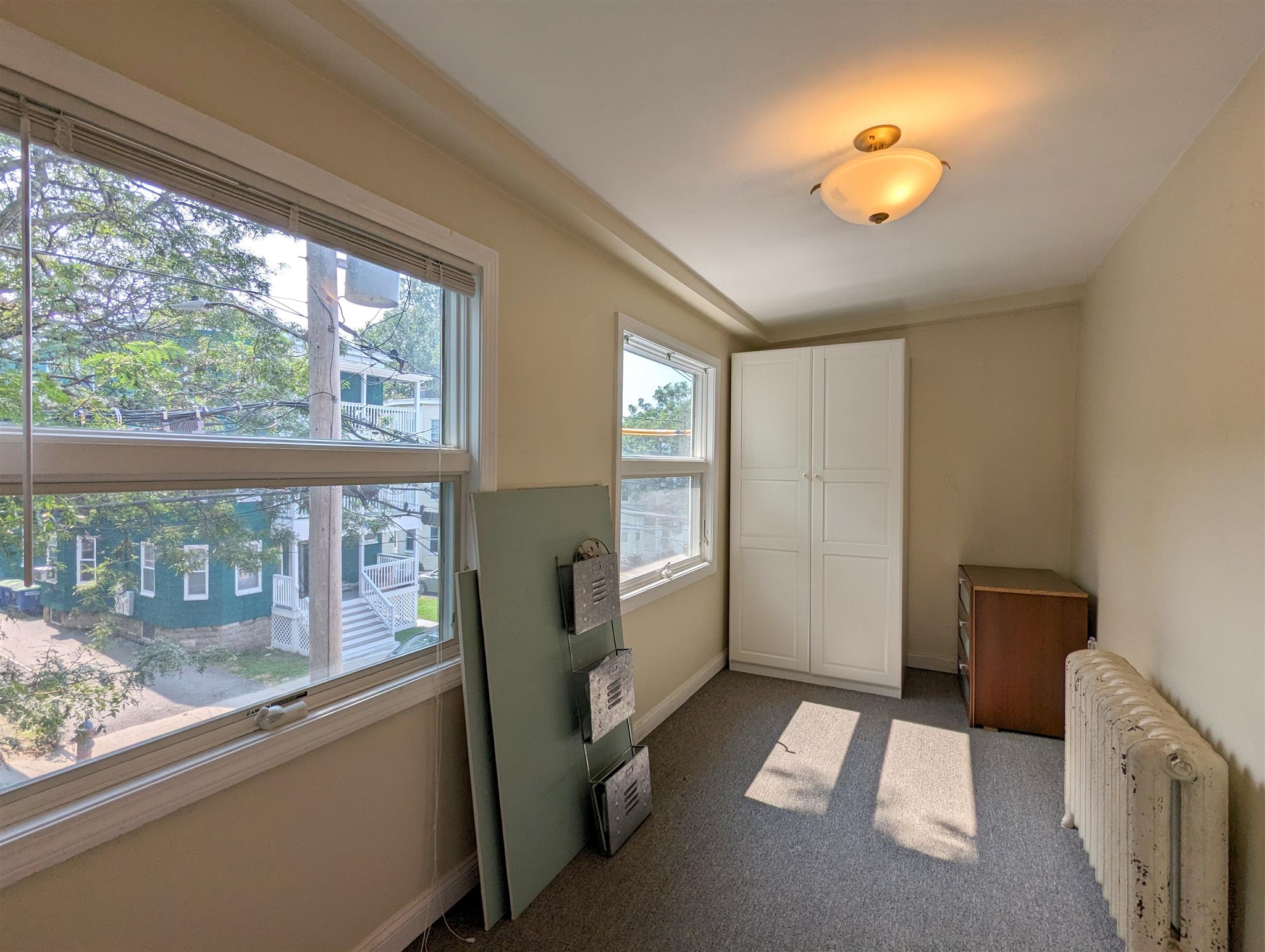 3 bed, 1 bath apartment for rent at 77 Conwell Ave Unit 2, Teele Square — photo 5 of 22