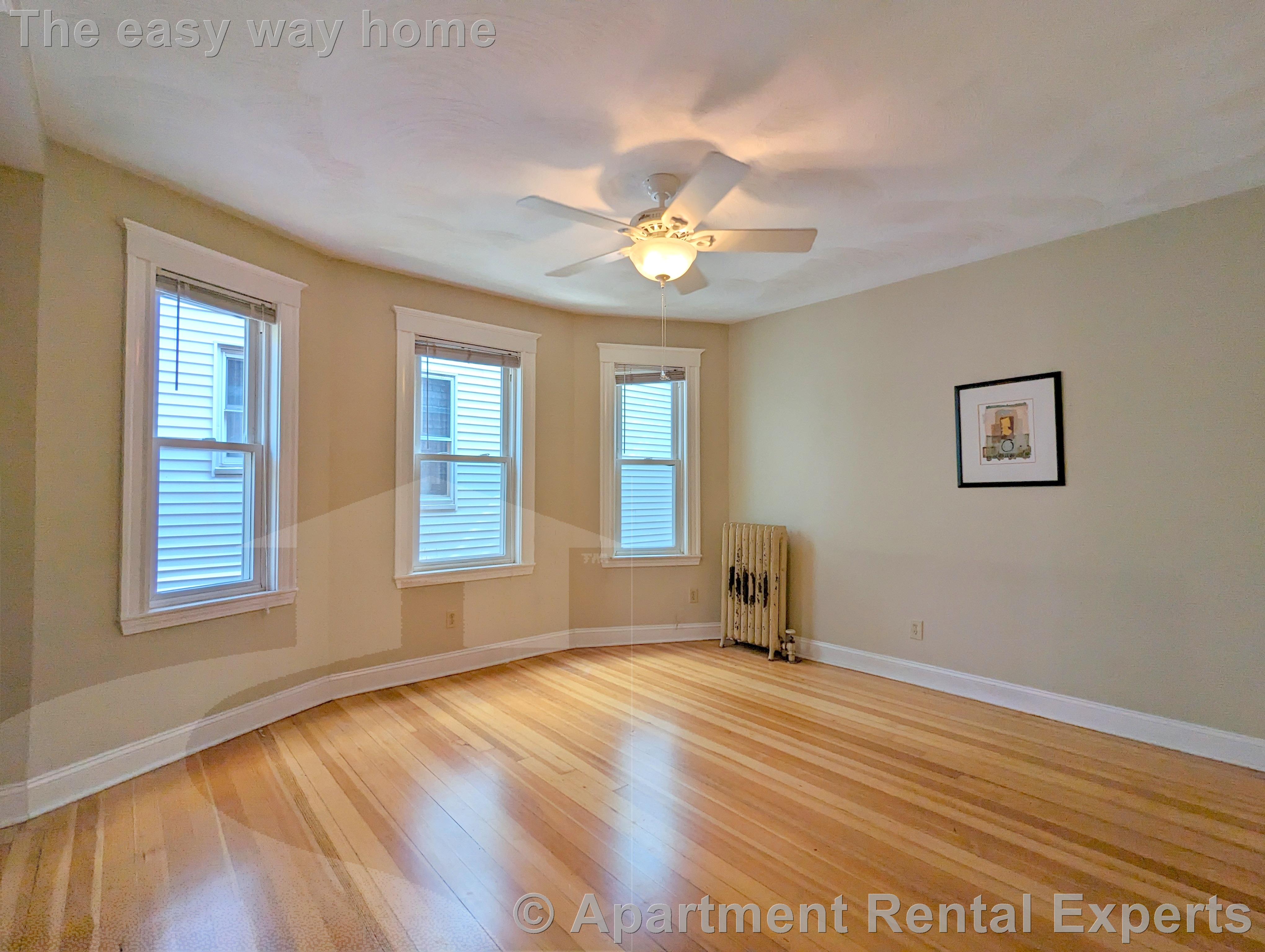 79 Conwell Ave, Tufts